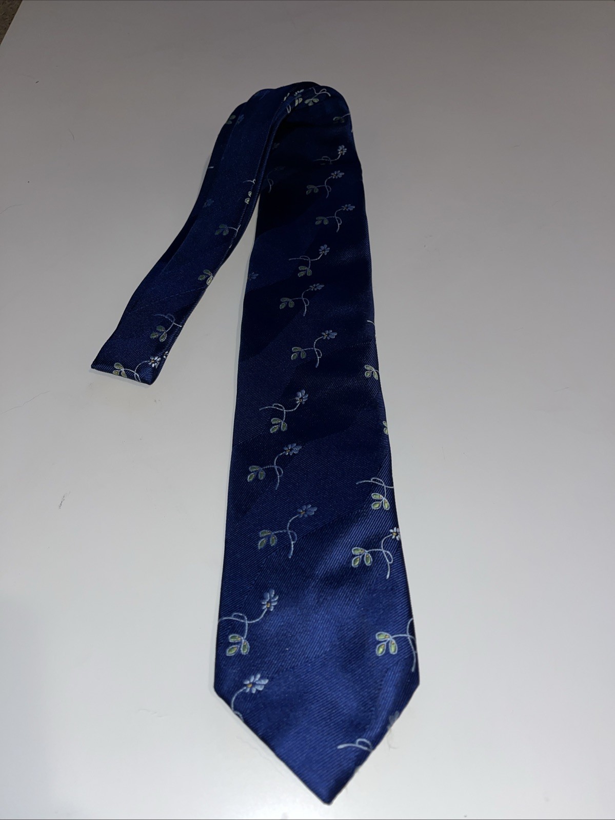 Thomas Pink Tie London Designer Floral Print Necktie