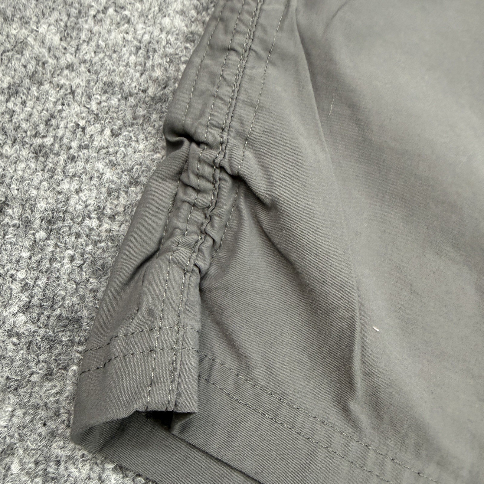 Eddie Bauer Rainier Capri Pants Womens 12 Gray Stretch Hiking Fishing Travel