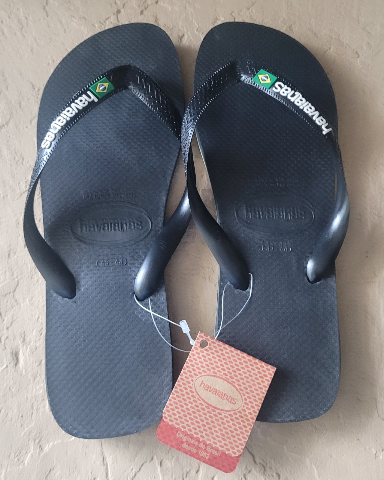 Size 43/44 (10/11) Havaianas Brazil Flag Black Logo Men Sandals