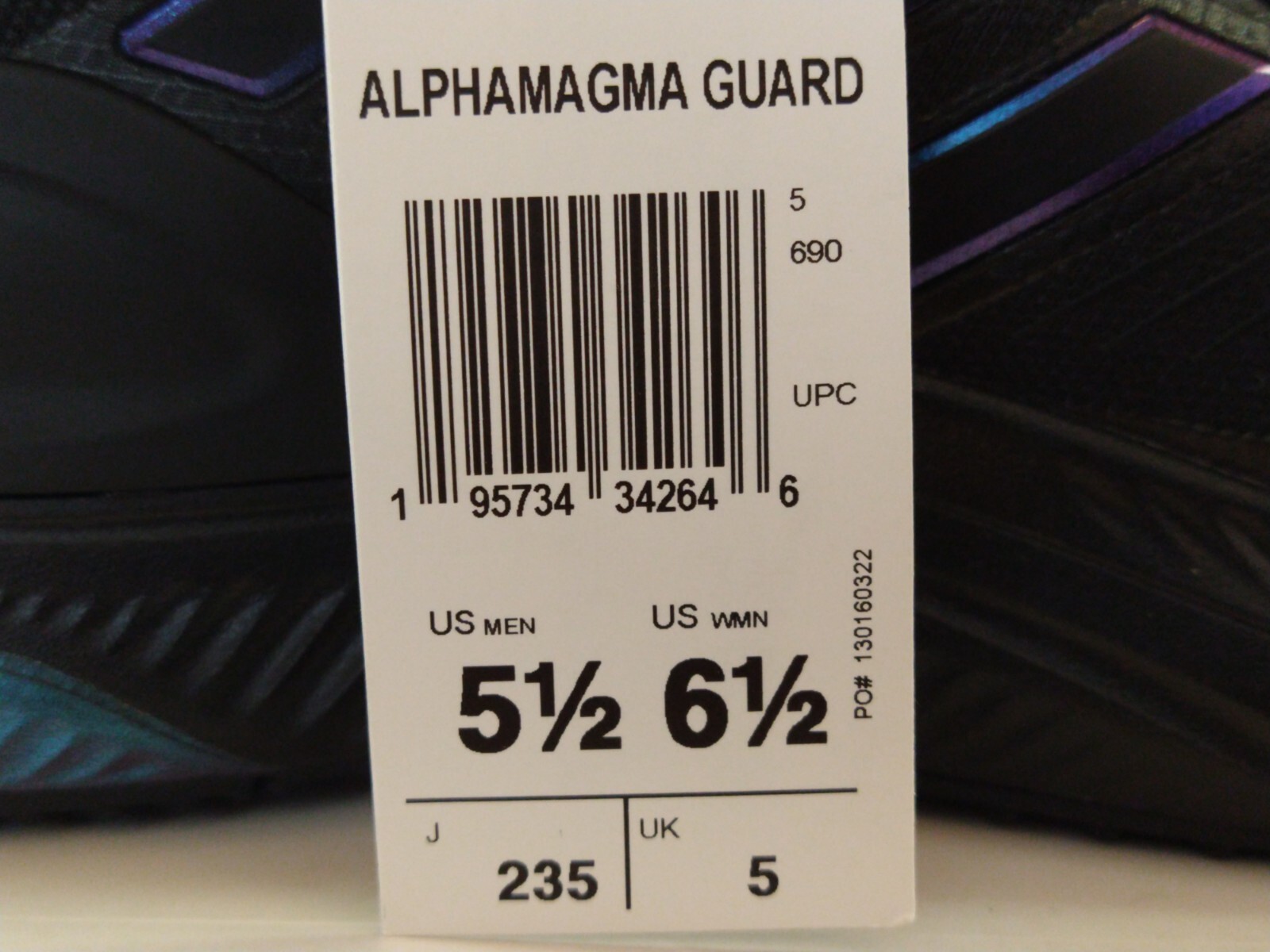 Adidas Men’s AlphaMagma Guard – GX1177 – Black / Dark Marine – Size: 5.5 – NEW !