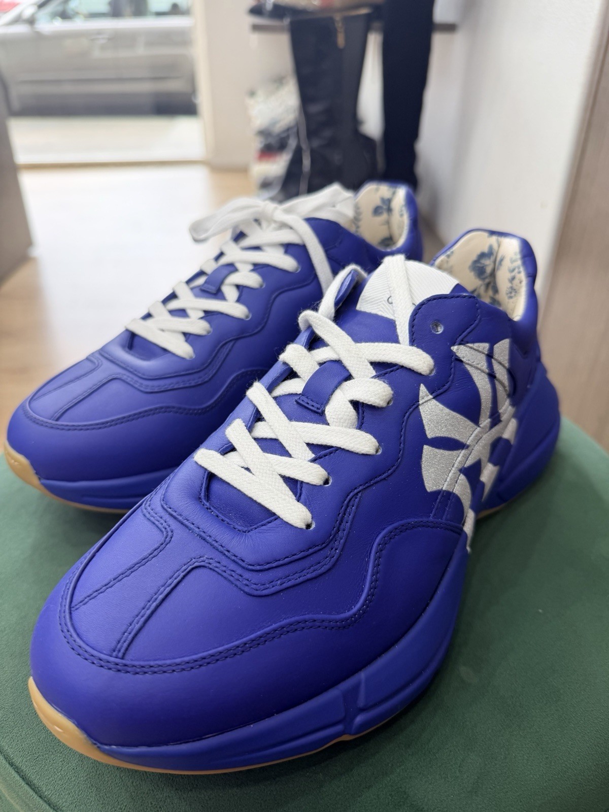 Gucci MLB Limited Edition Rhyton New York Yankees Blue Sneakers 7.5G