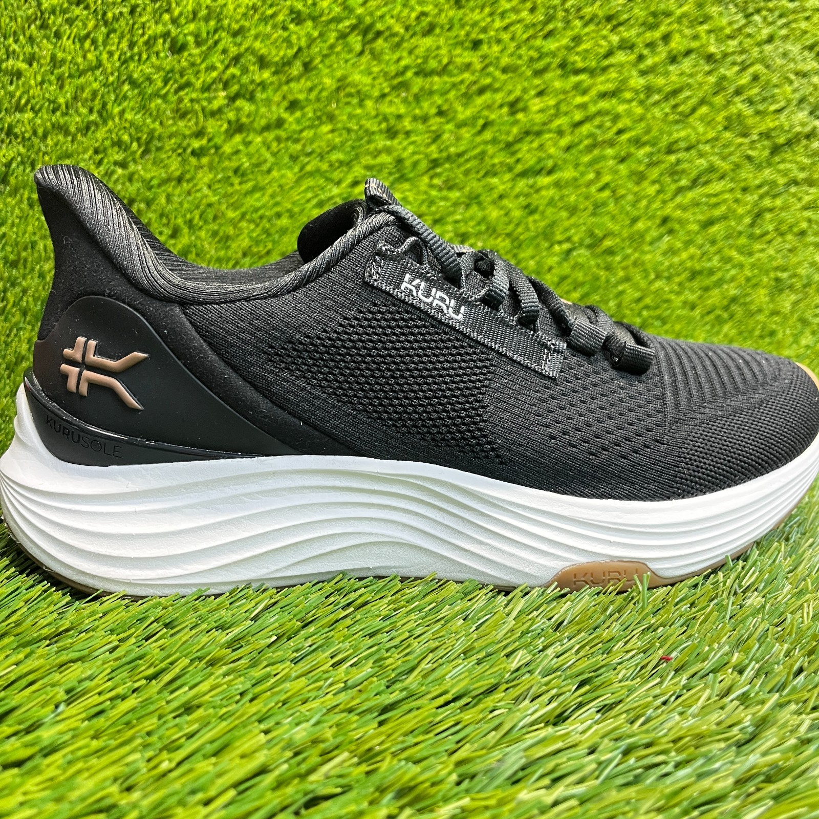 Kuru Atom 2 Womens Size 9D Black White Athletic Running Walking Shoes Sneakers