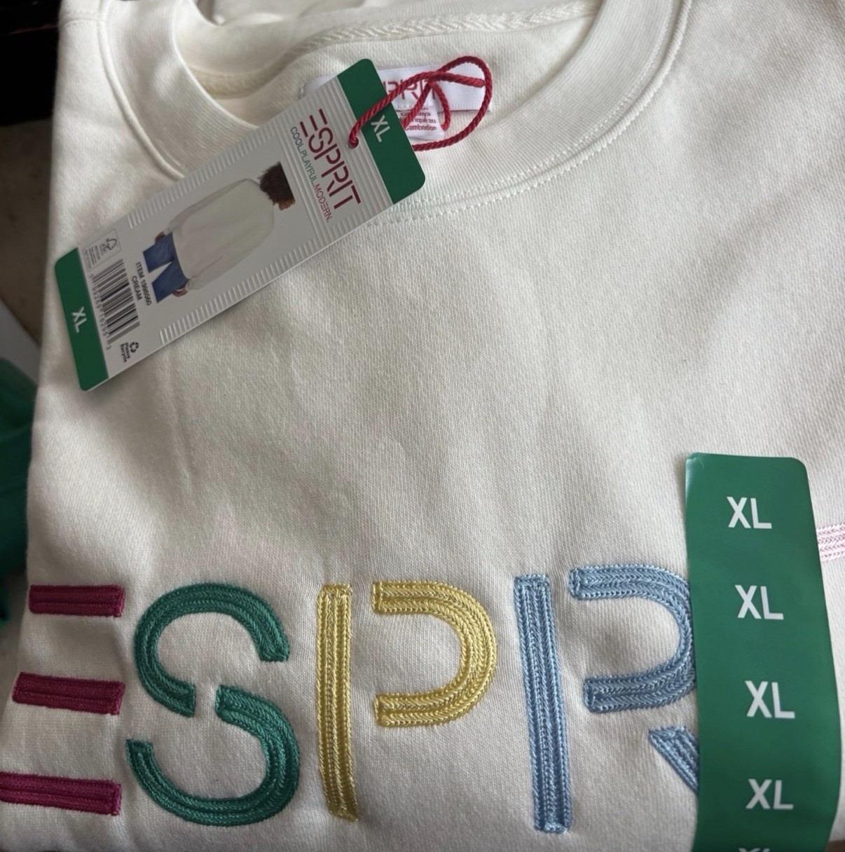 Esprit Women’s XL Logo Fleece Crewneck Sweatshirt Cream Viral 80’s Costco NEW