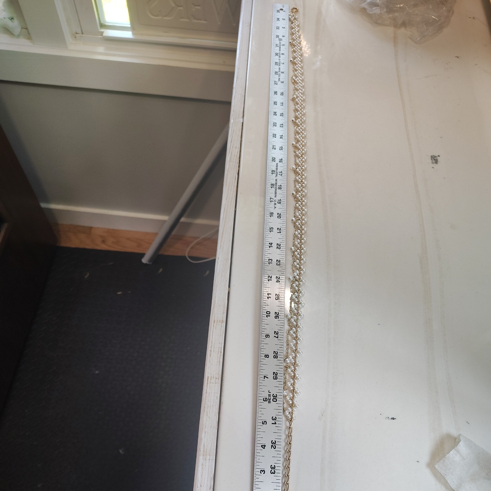 VTG Faux Pearl Helix Golden Belt Made In Hong Kong 32′ not including extender