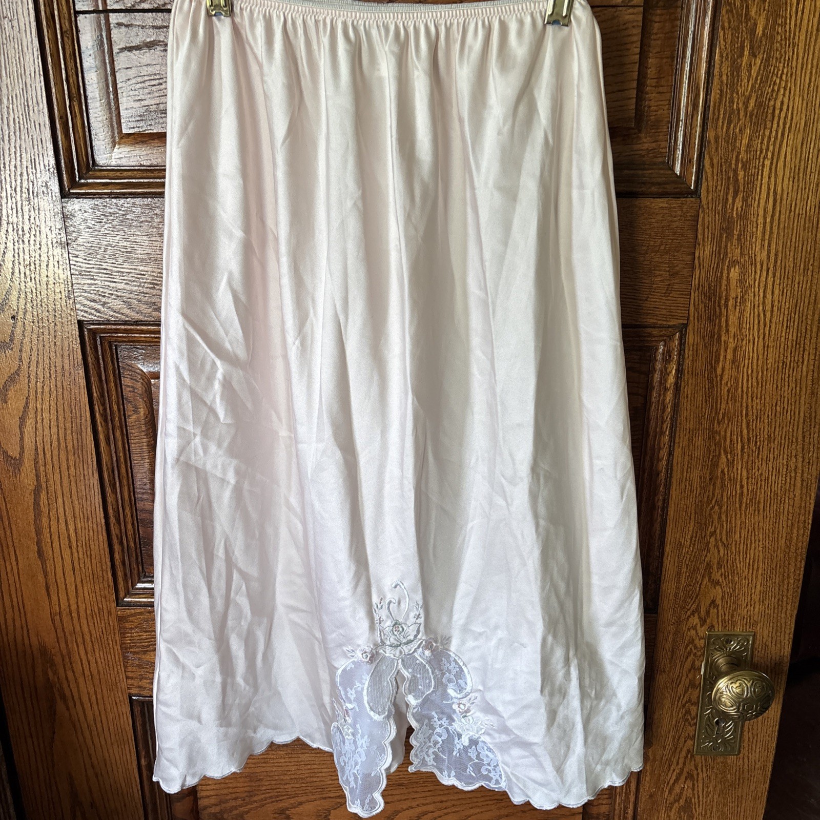 SARA BETH Half Slip M Pink Satin Floral Lace Lingerie Original Hecht’s Store Tag