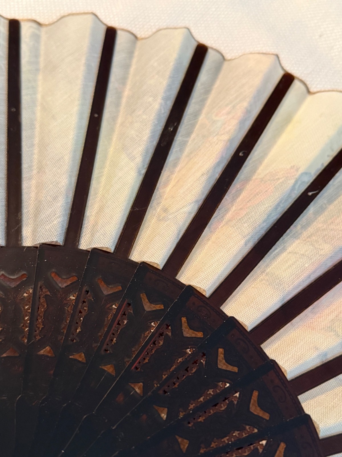 Vtg Giner Hand Fan W Box Features Period Clothing Fabric Plastic Gold Trim Spain