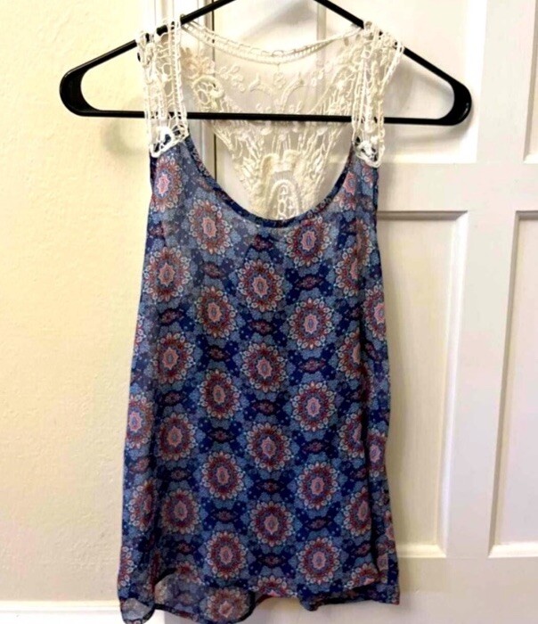 Lace Trimmed Womens Geometric Semi Sheer Tank Size Medium