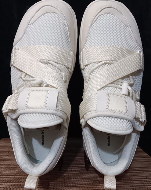 🍃 $140 Retail Super Comfy Men’s Walking Shoes Size 9 WITH BOX 🍂