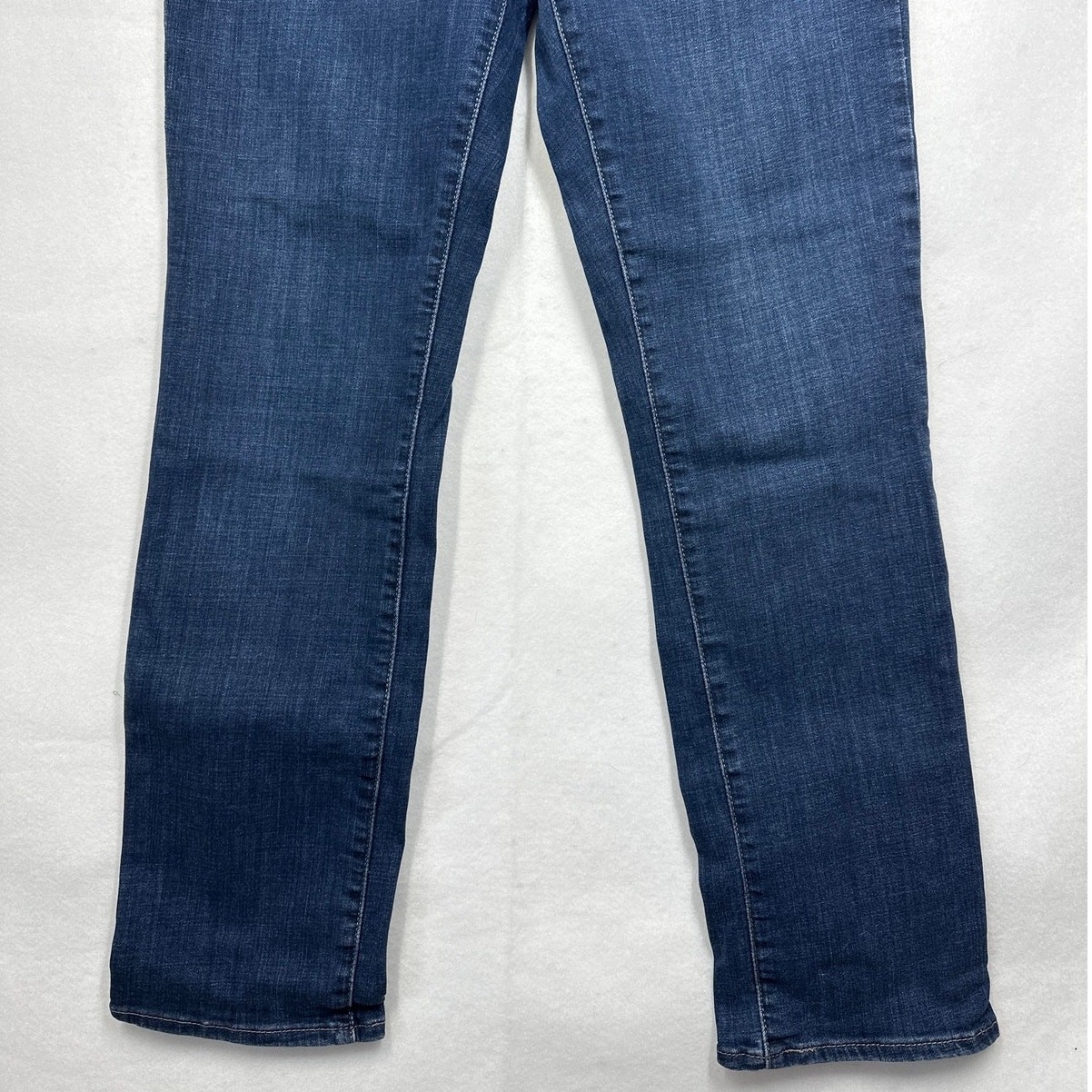 Levi’s 505 Classic Straight Leg Jeans Womens Sz 8L Mid Rise Denim Long Tall