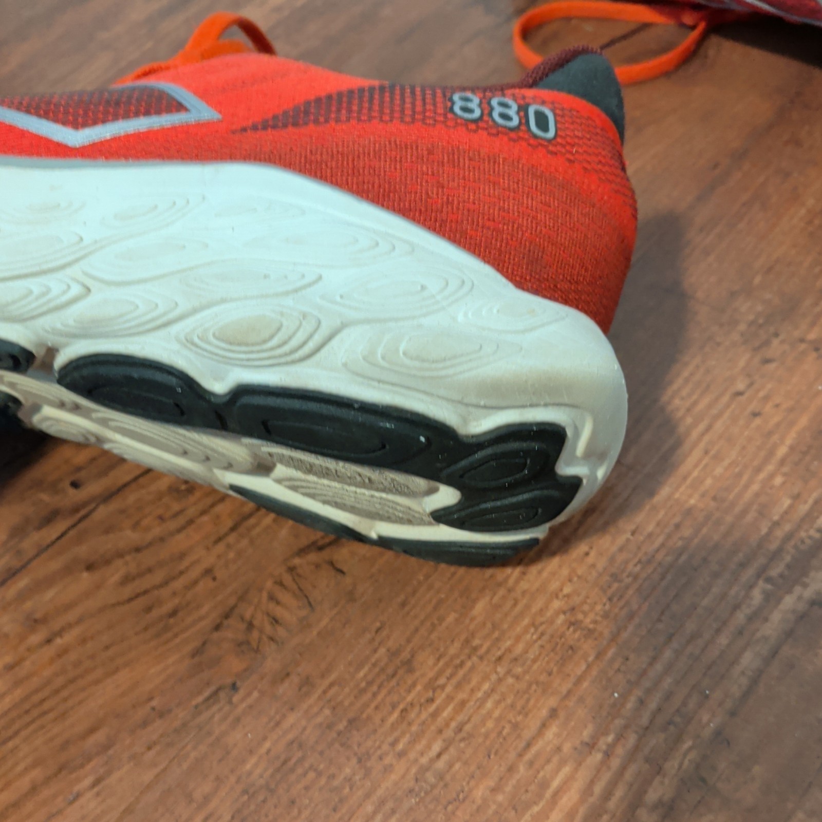 Used New BalanceMens Fresh Foam X 880 V14 Neo Flame , US 11.5