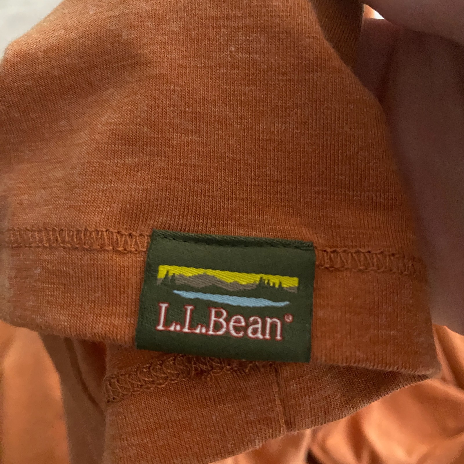L.L. Bean Slightly Fitted Polo Shirt Mens Medium Rust Stretch Logo Short Sleeve
