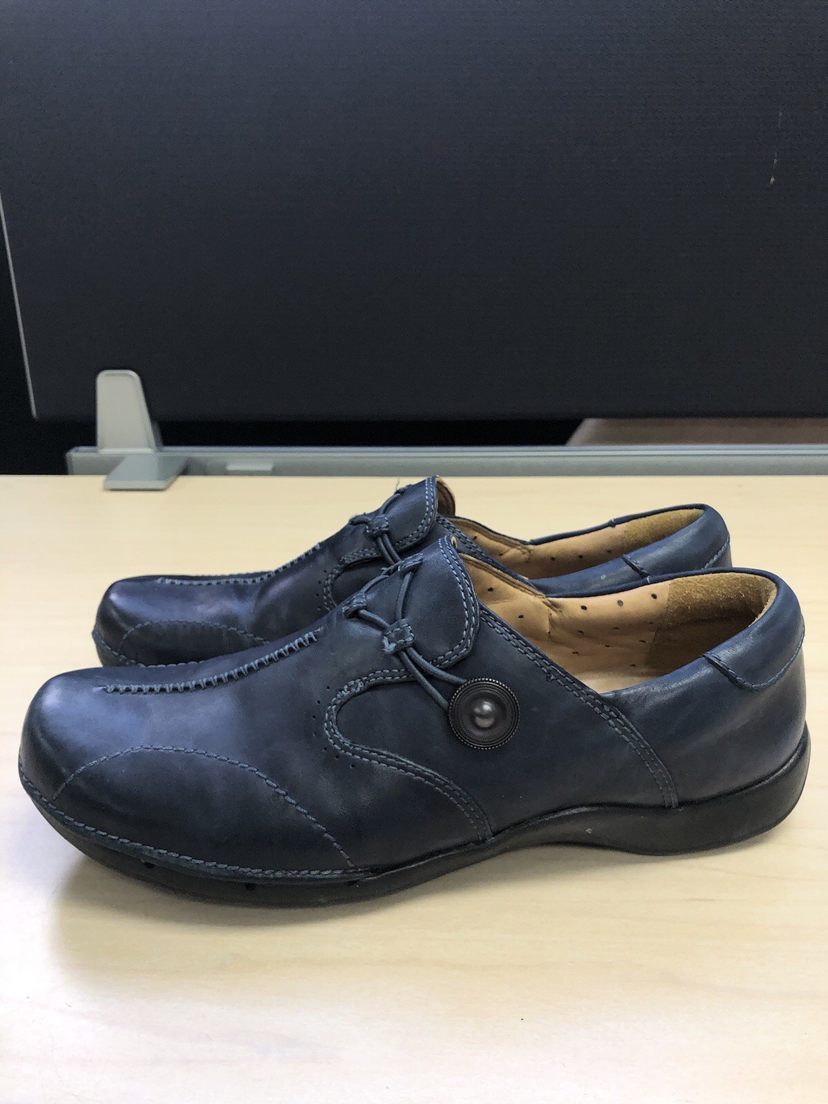 Clarks Structured Un Loop Dark Marine Blue Leather Flat Slip-On Shoes 9.5M