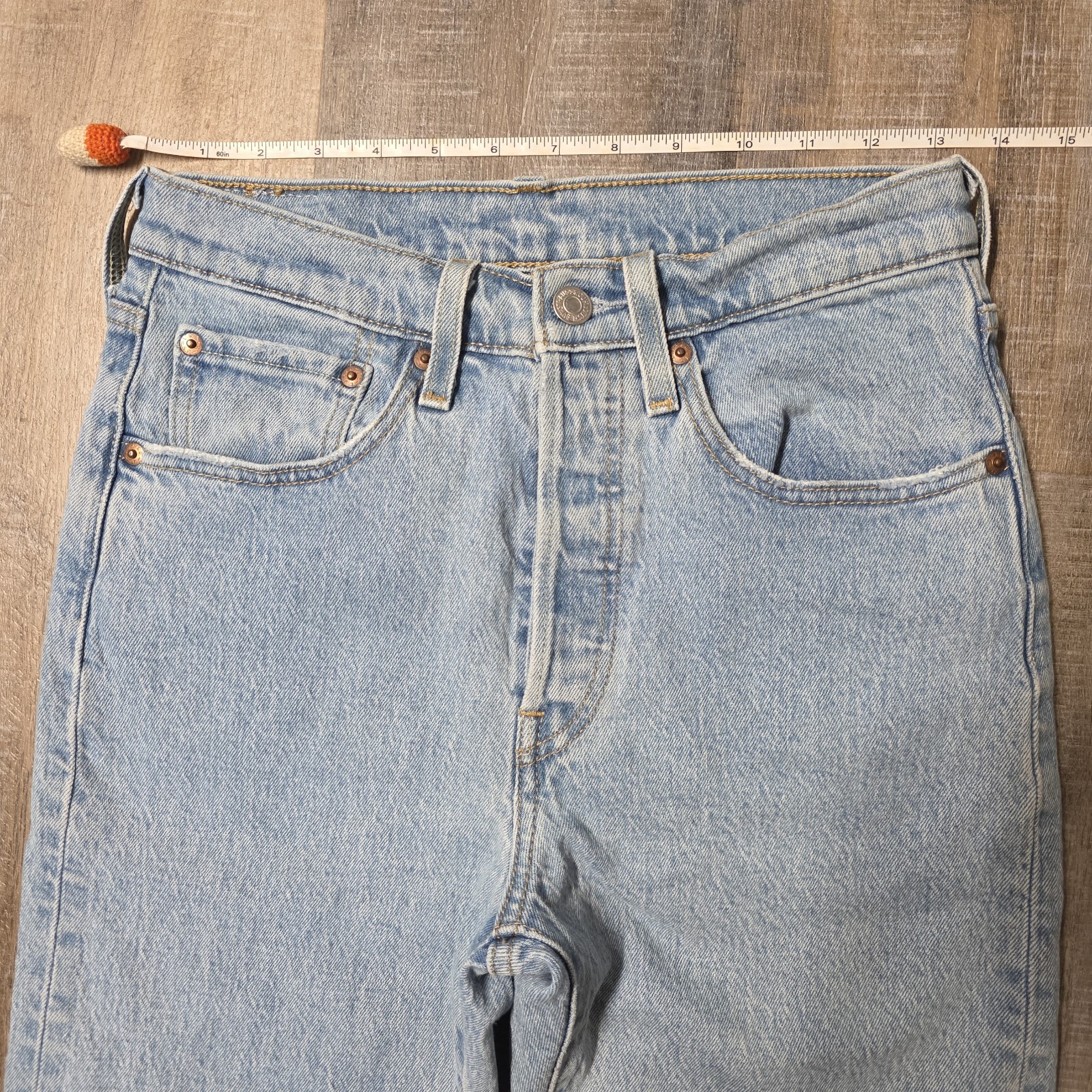 Levi’s Genuine 501 Skinny Filiforme 26″ × 28″ Light Wash Cut Off Jeans Cotton
