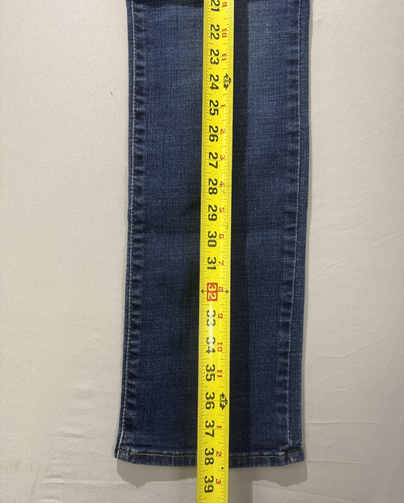 Levi’s 505 Jeans Women’s Blue Straight Leg Dark Wash Size 6