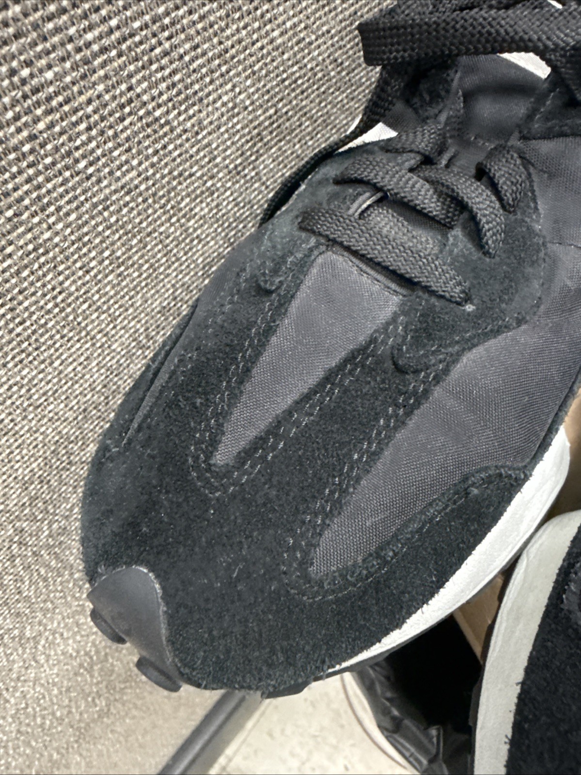 New Balance 327 Black White Suede Nylon Mens 12D Sneakers Athletic Sneakers