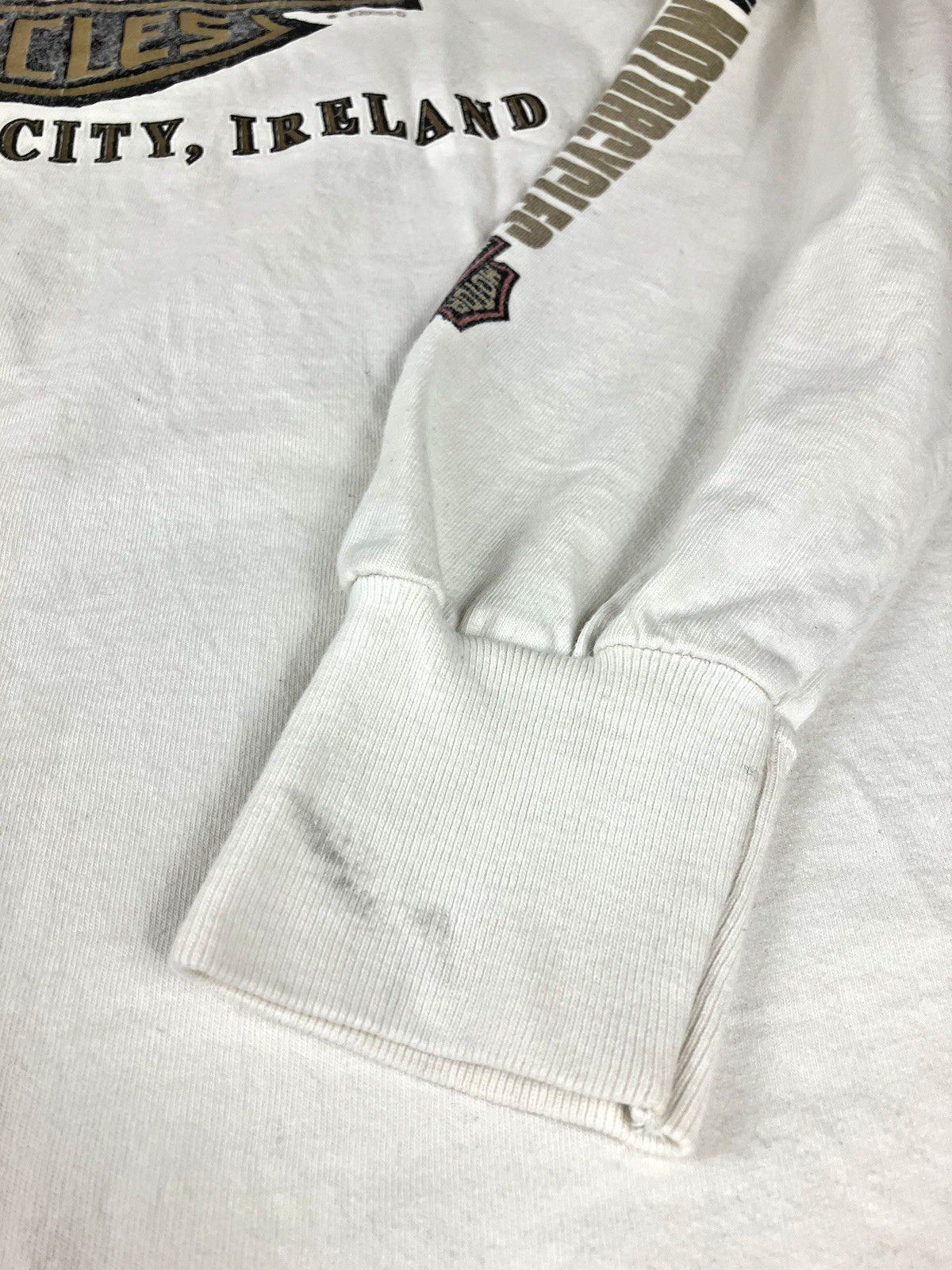 HARLEY-DAVIDSON Men’s M Waterford City Ireland Long Sleeve Tee White STAINED