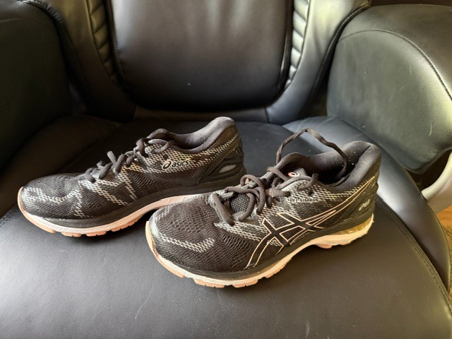 Size 8 – Asics Gel Nimbus 20 Black Rose W