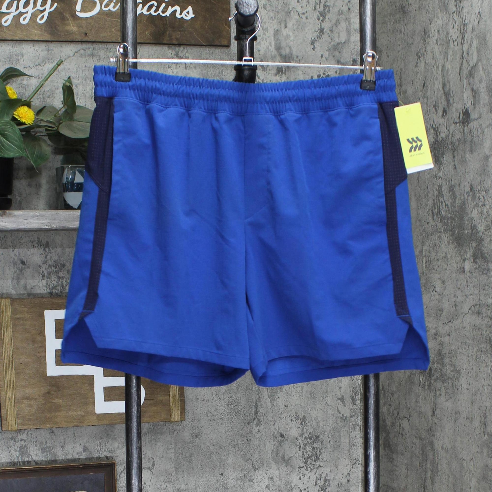 All In Motion Men’s Trail Shorts 6″ Inseam 87278993 2XL L M XL