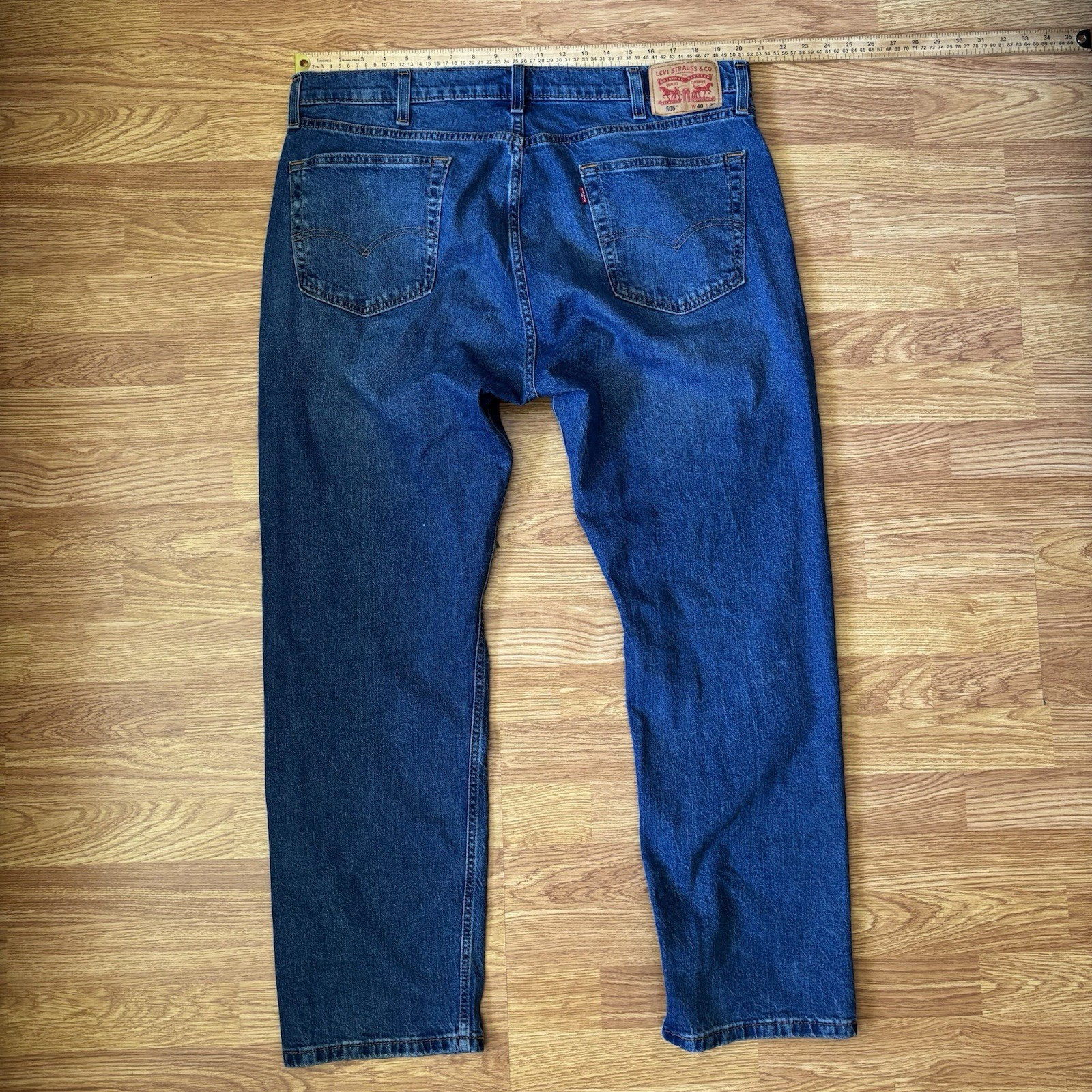 Levi’s 505 Jeans Mens 40×32 Blue Regular Fit Straight Leg Medium Wash Denim