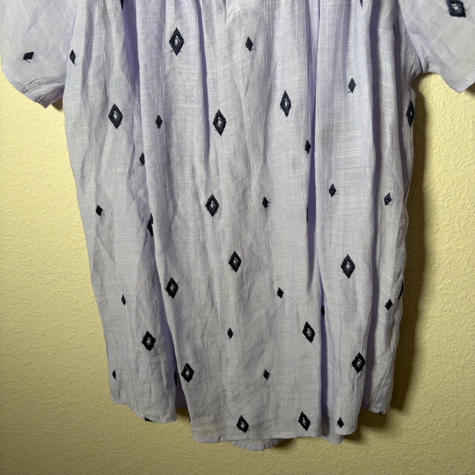 Active USA Blouse Women’s Large Purple Sheer Short Sleeve V-Neck Lightweight