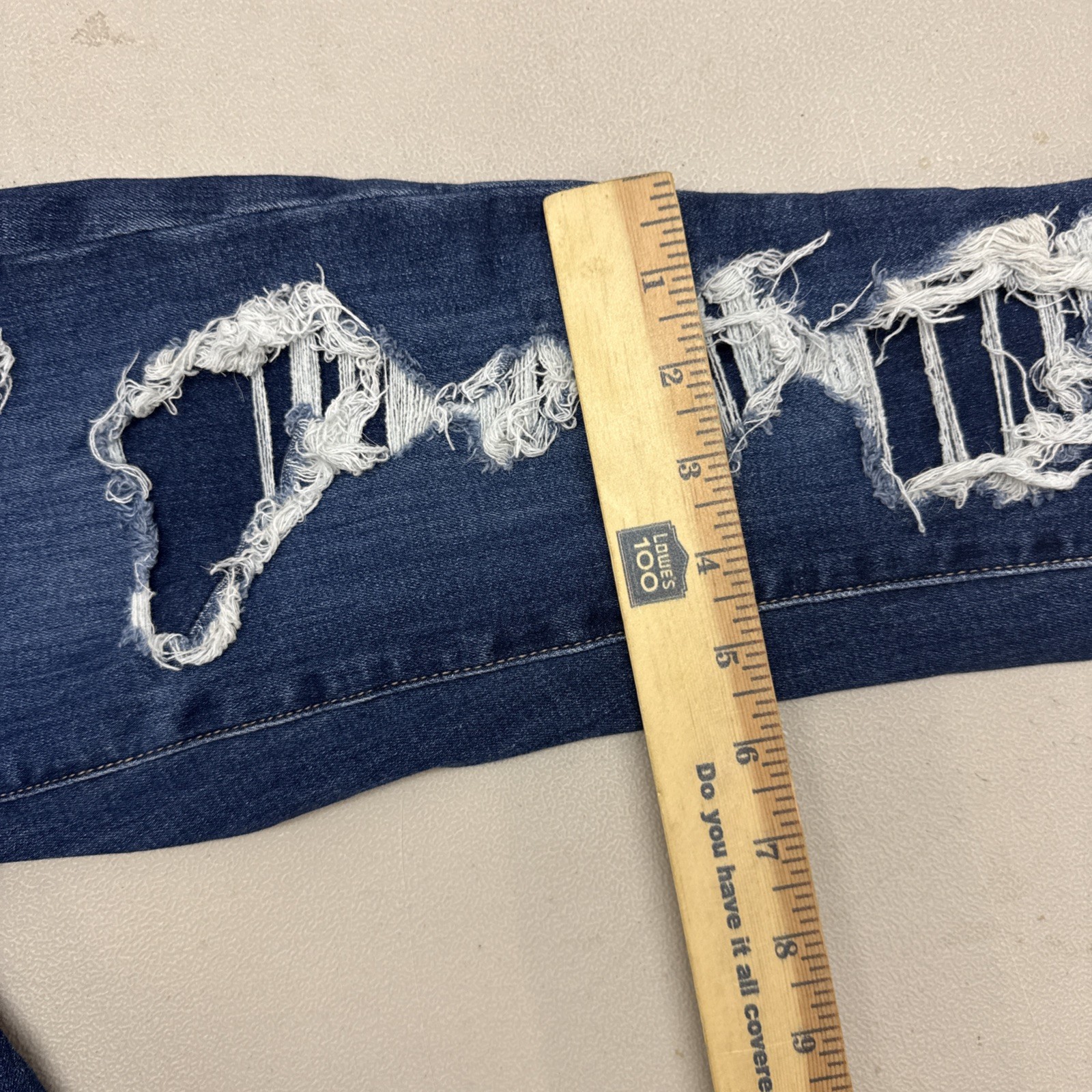 American Eagle Next Level Stretch Women’s Low Rise Jeggings Size 0 Distressed
