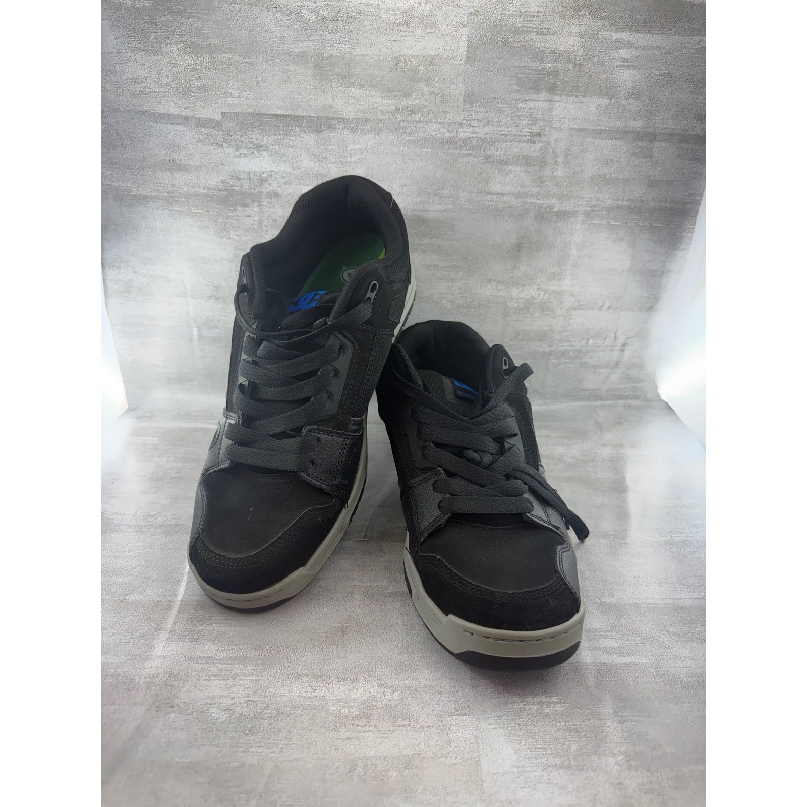 DC Shoes Men Stag Black Grey Blue Leather Skate Sneakers 320188 Size 14