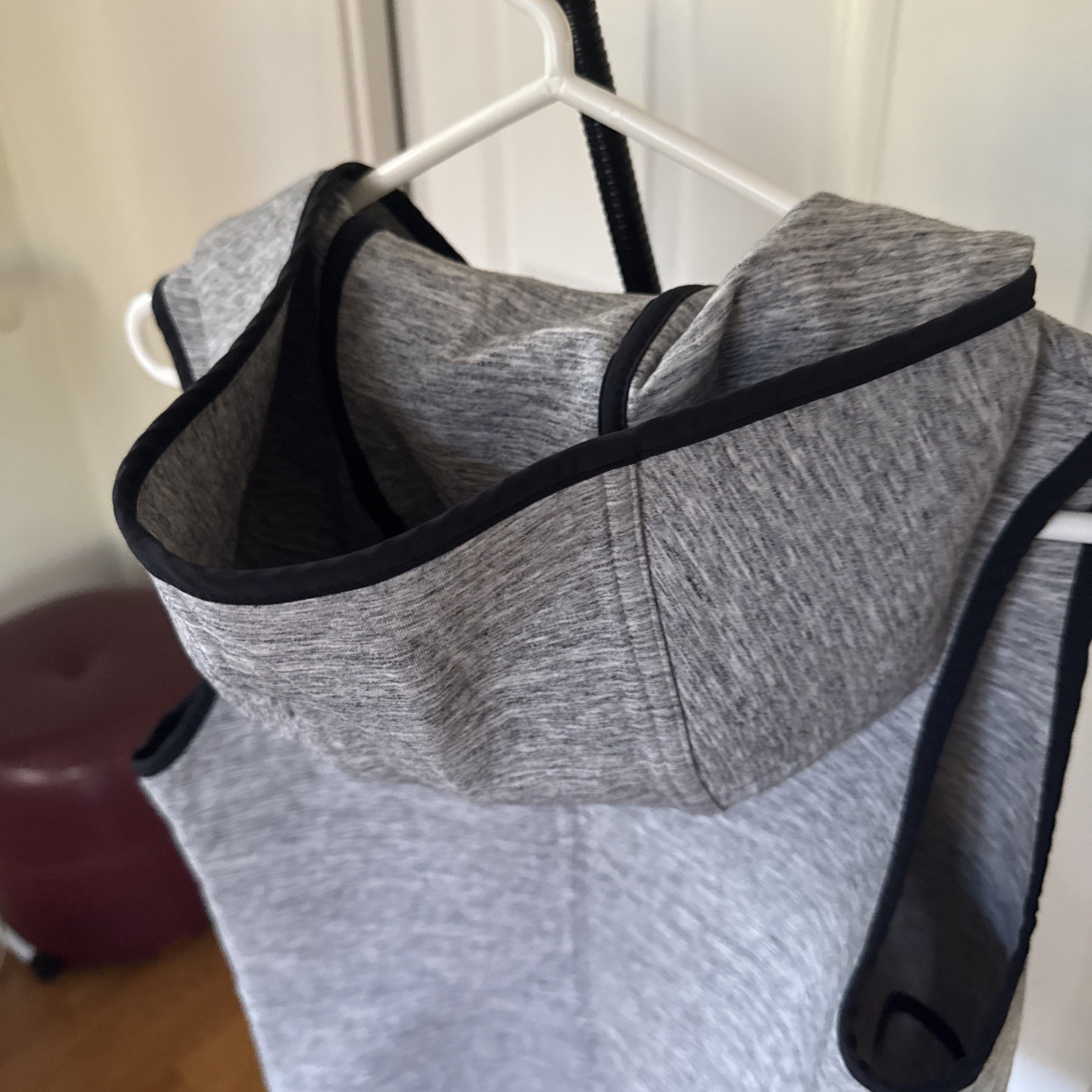 Lululemon Spacer Insculpt Reversible Vest Women 6 Gray Hooded Active Full Zip