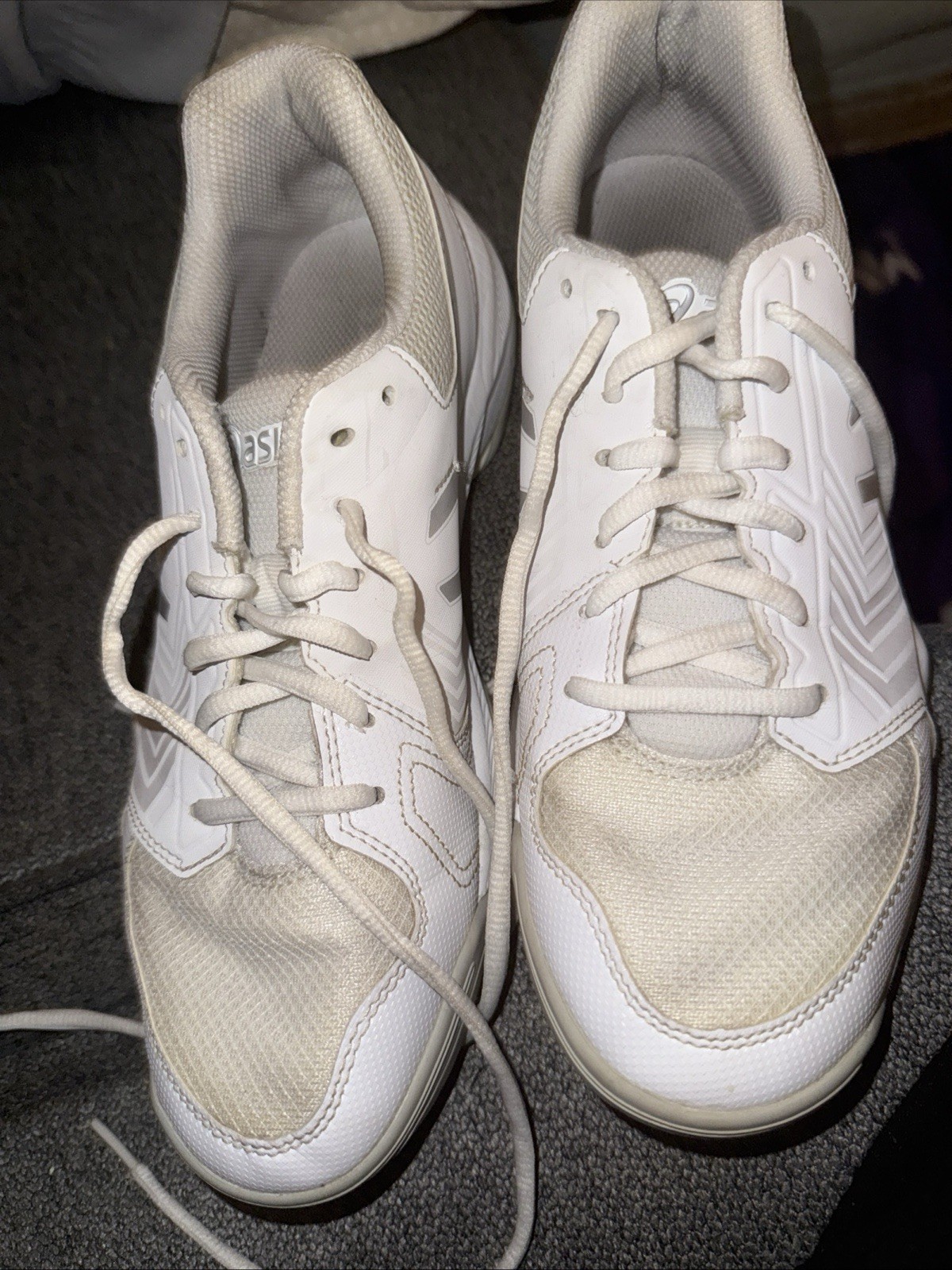 ASICS Size 9 White Gel Dedicate Pre Own Tennis Shoes