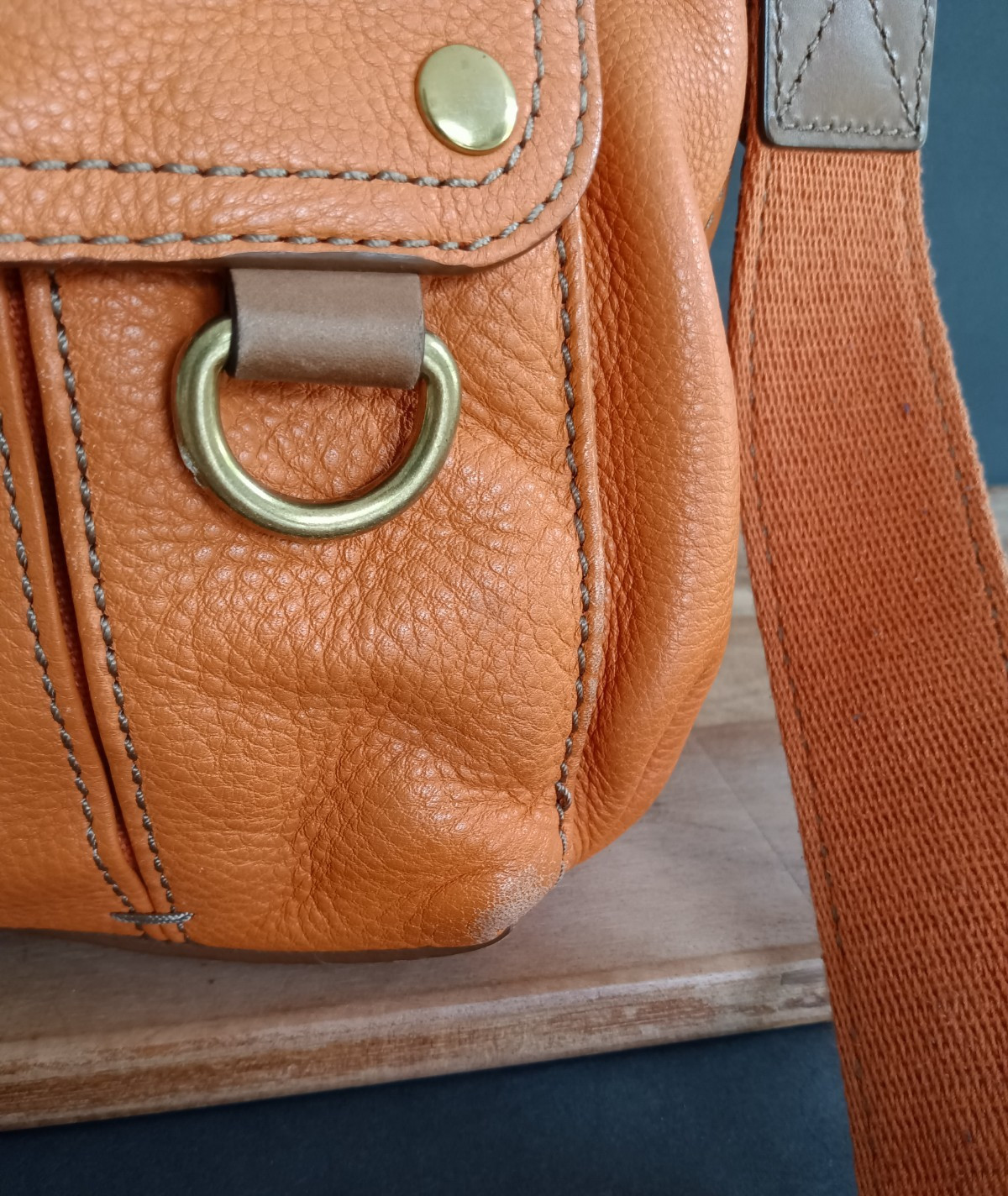 Fossil Crossbody Shoulder Bag Cognac Orange Leather Multi Pocket Brass