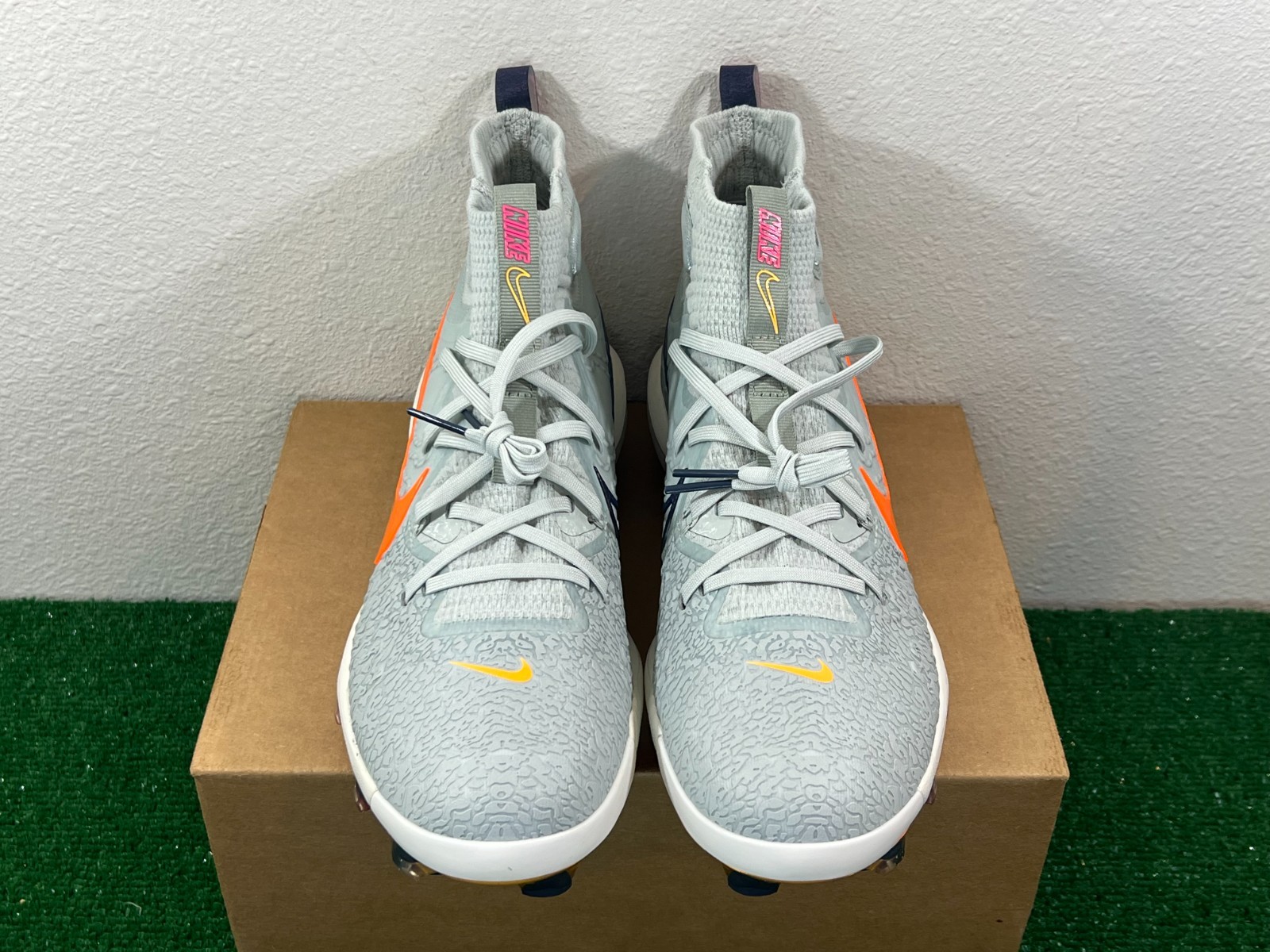 Sz 10 Men – Nike Alpha Huarache NXT MCS NRG Grey Orange Baseball Cleats Plastic