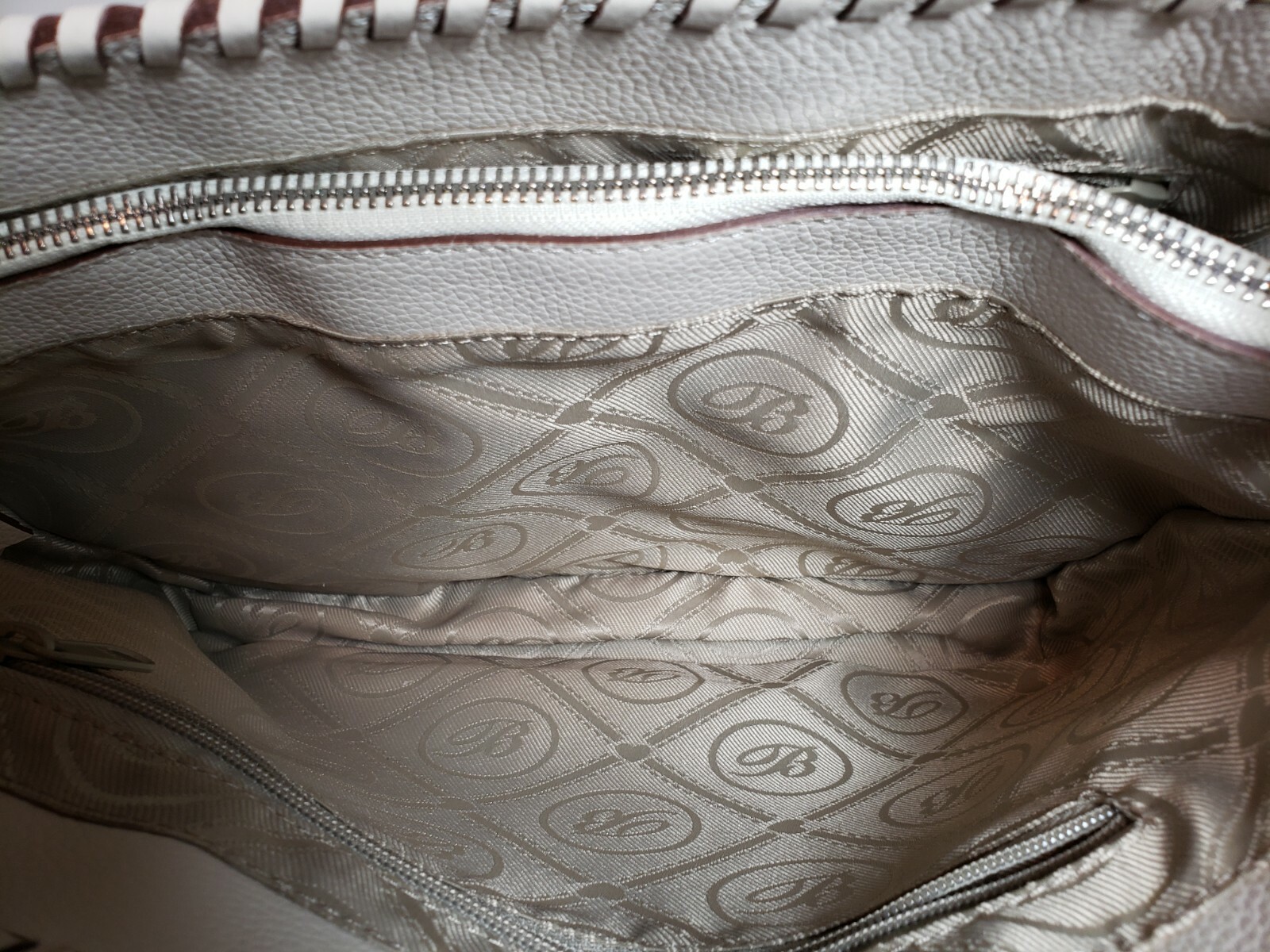 BRIGHTON FERRARA COLL. WHITE EMILIA MEDALLION TOTE SHOULDER HANDBAG NWOT $410