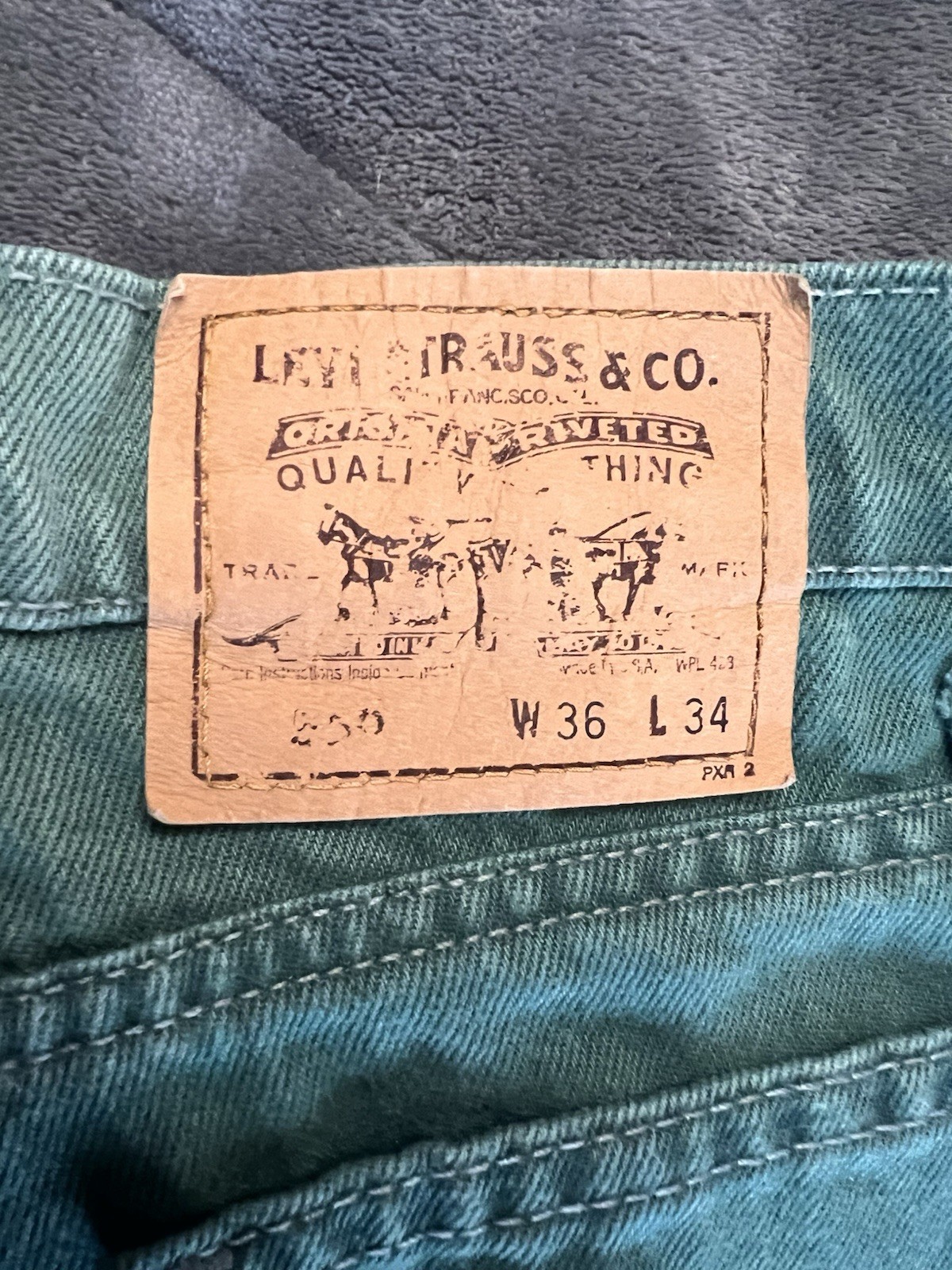 Vintage Levis 550 Jeans Mens 36X34 Green Denim Relaxed Tapered 90’s USA Made