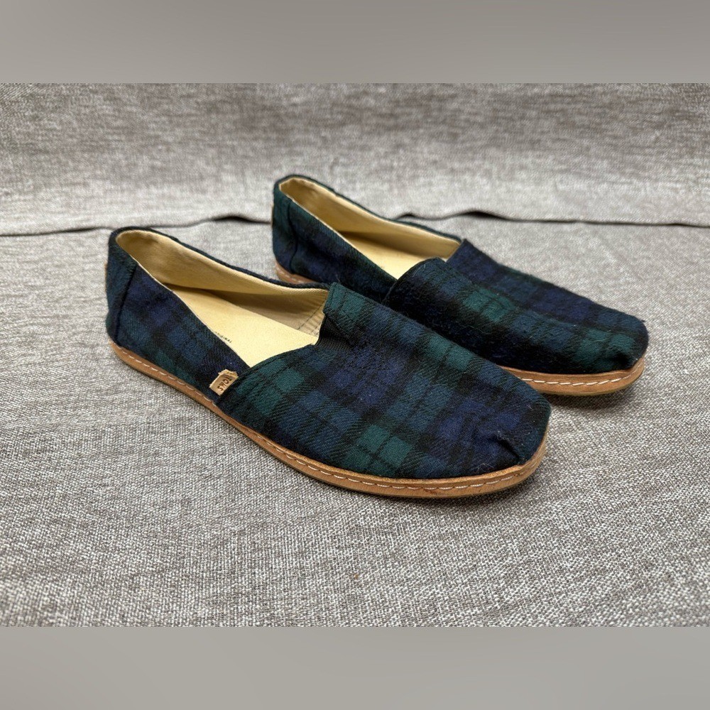 Toms Womens Green Blue Plaid Slip On Shoes Size 9