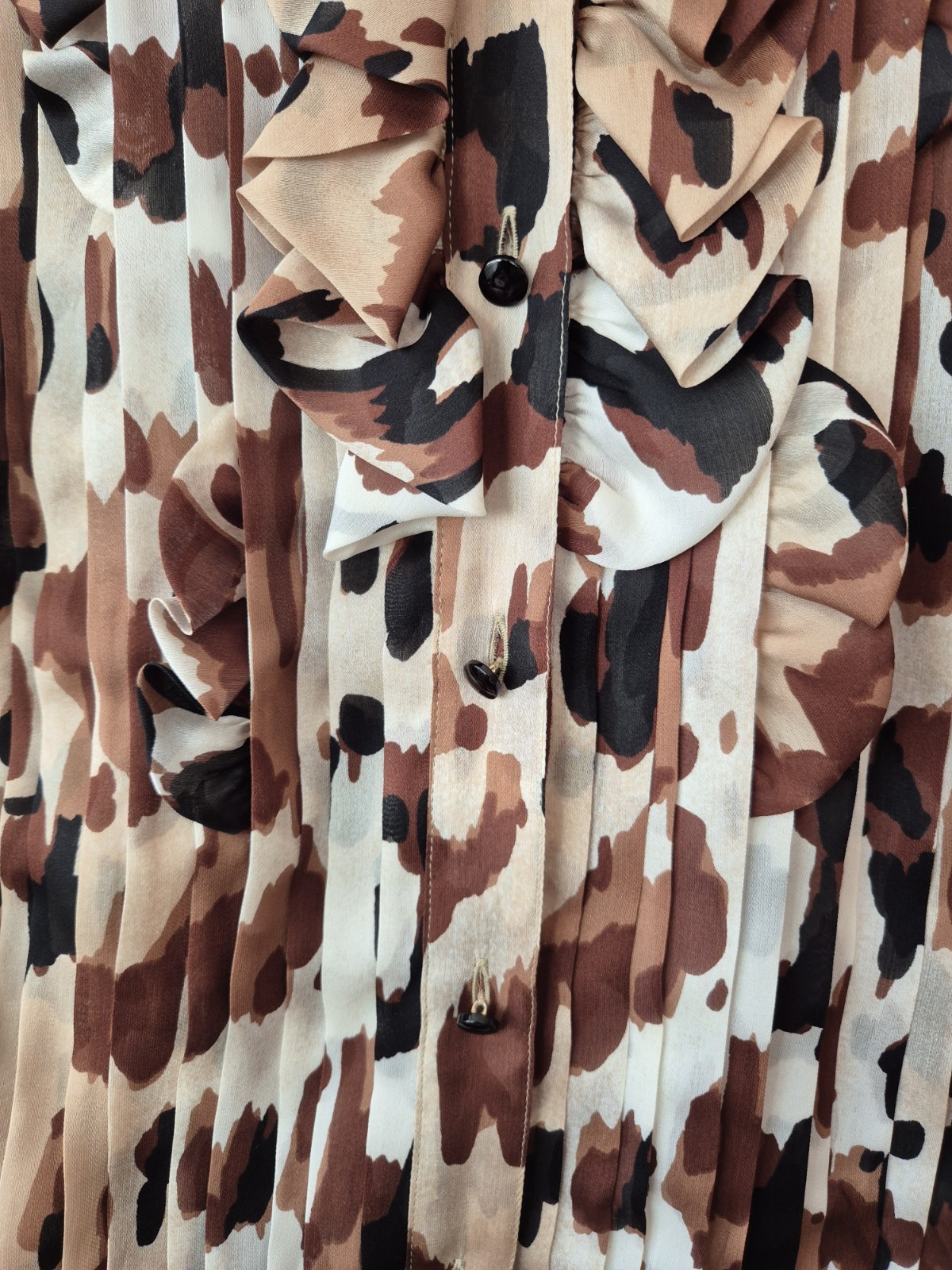 Escada Leopard Print Silk Ruffle Sleeve Blouse Size UK 8 EU 36