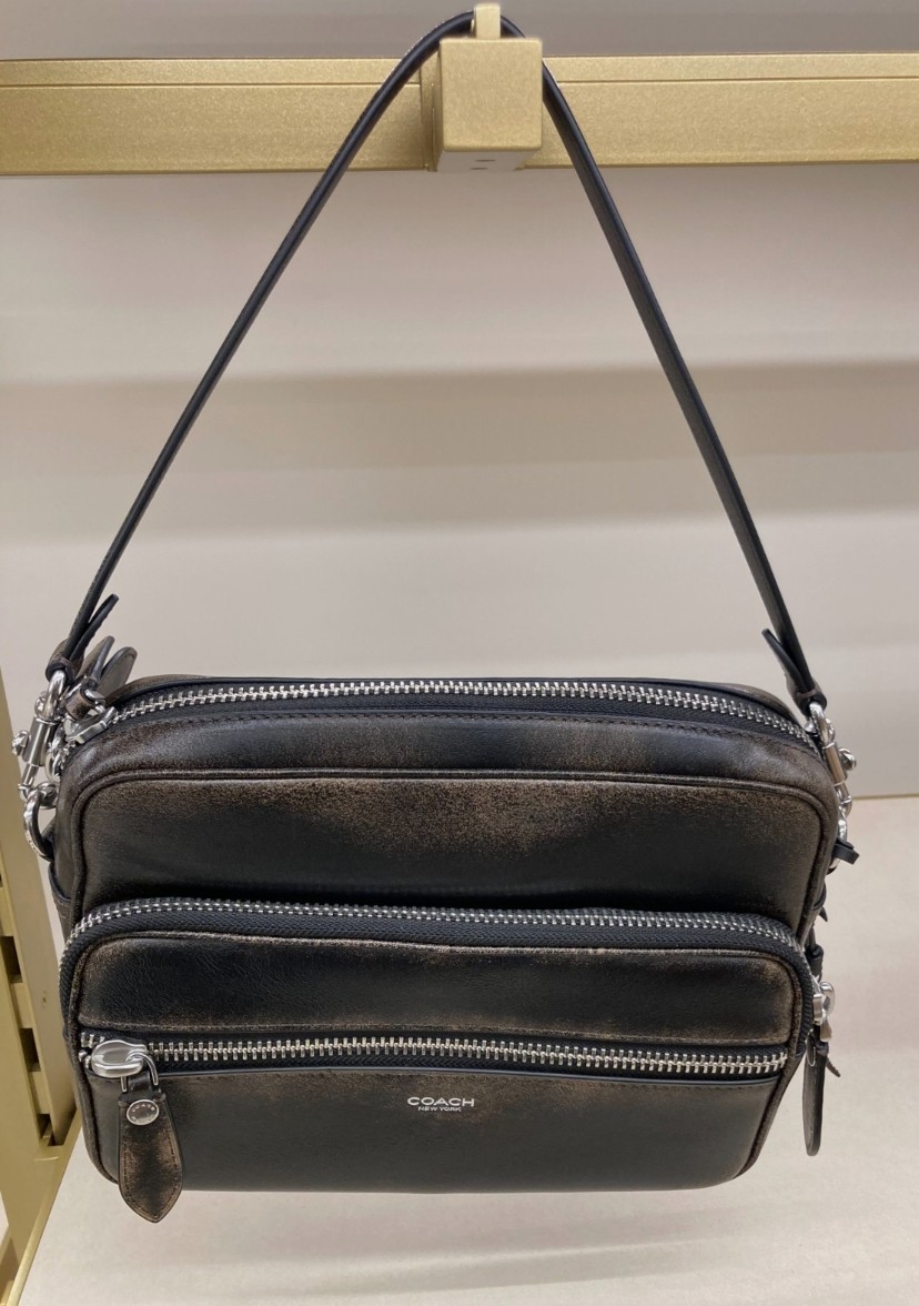 COACH Dakota Crossbody Bag In Loved Leather Black Light Tan CDS84 Y4B NWT