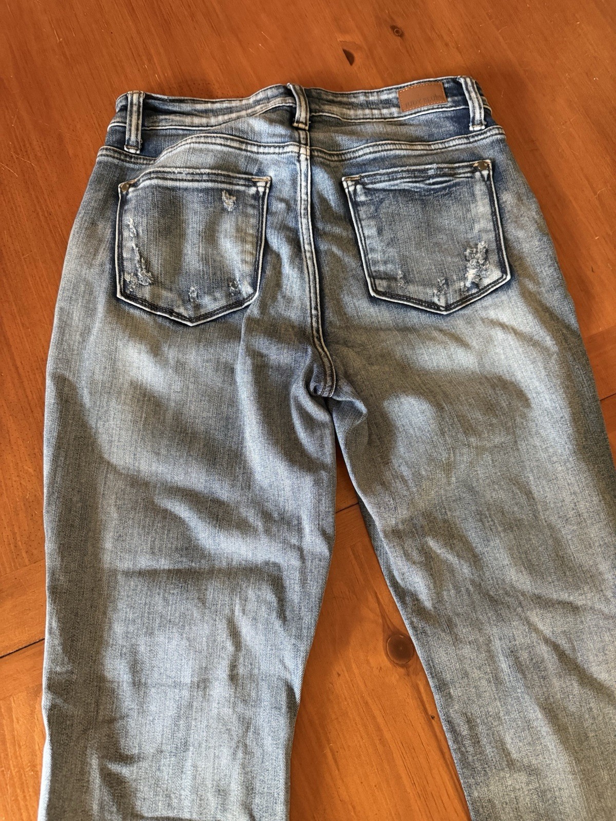 Judy Blue Medium Wash High Rise Boyfriend Stretch Distressed Button Fly Jeans