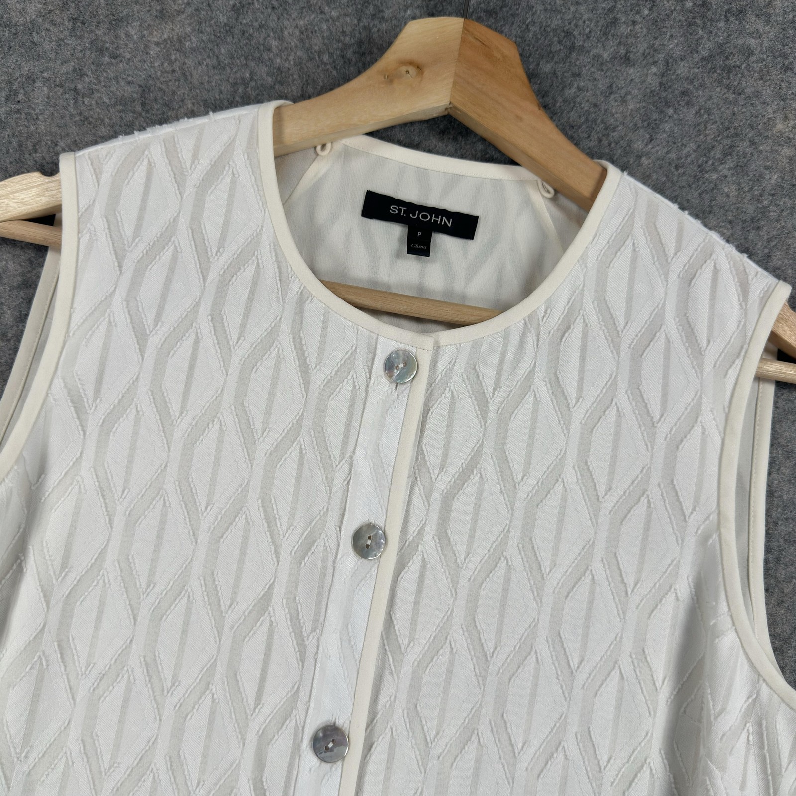St. John Tunic Top Womens Petite P White Geometric Button Front Sleeveless