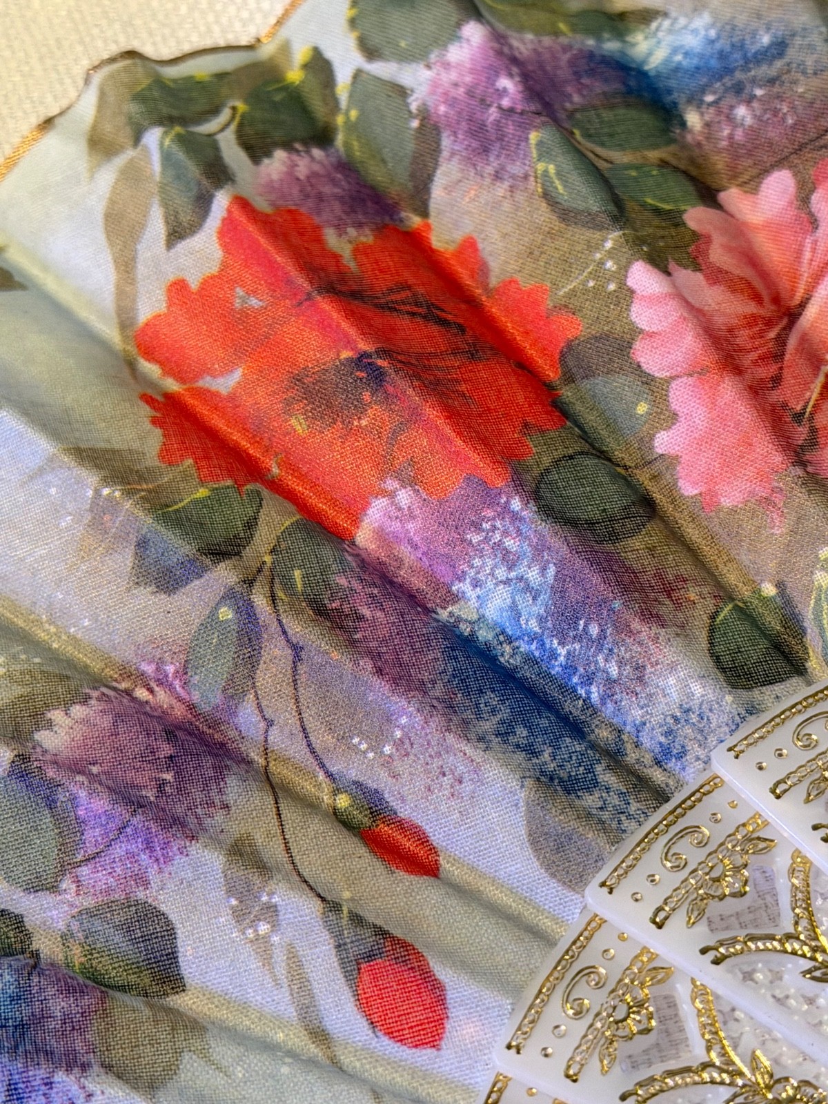 Vtg Giner Hand Fan Floral Flower Pink Wild Rose Wisteria Fabric Plastic Spain