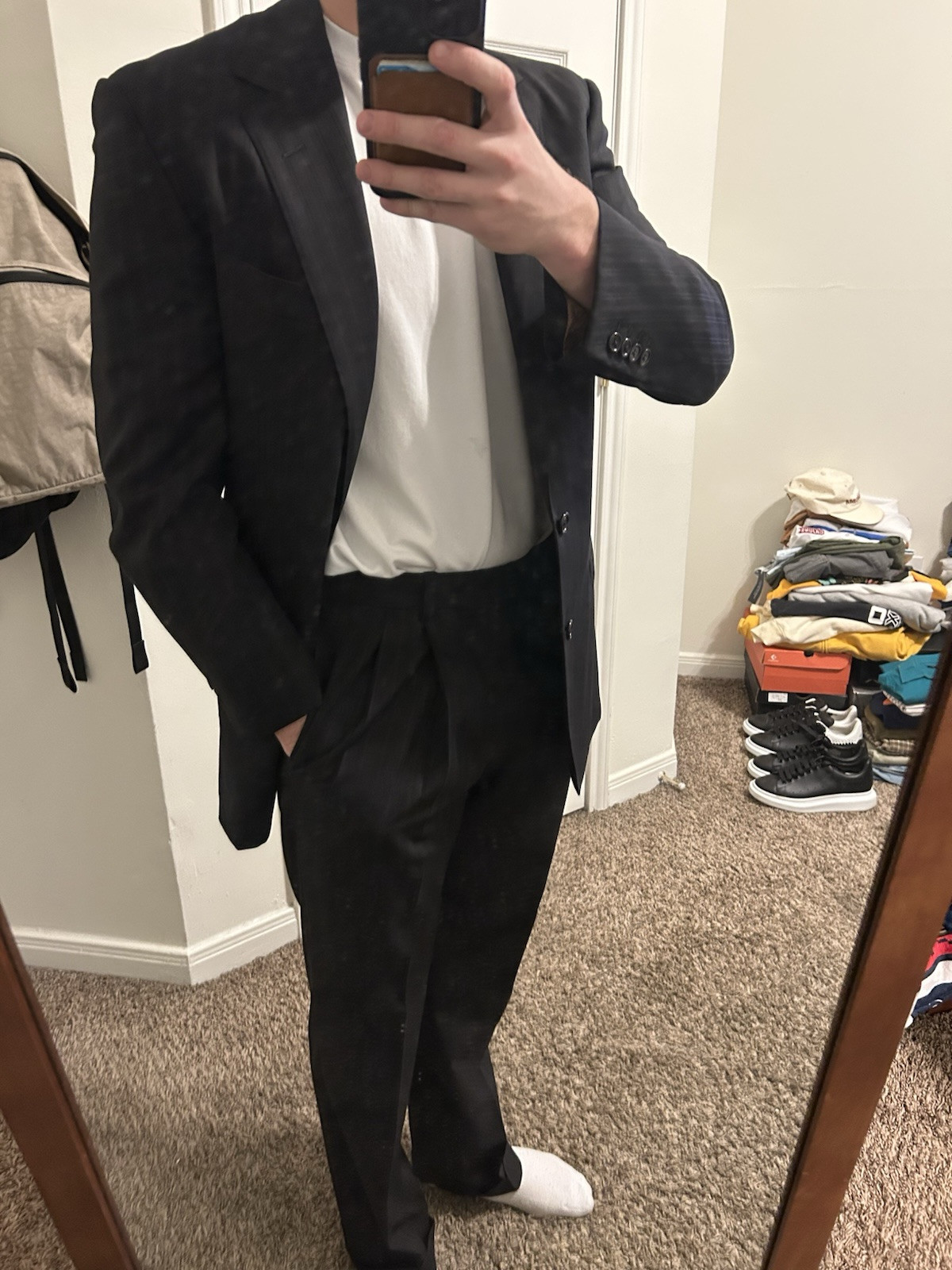 Black Suite – Check Description For Measurements
