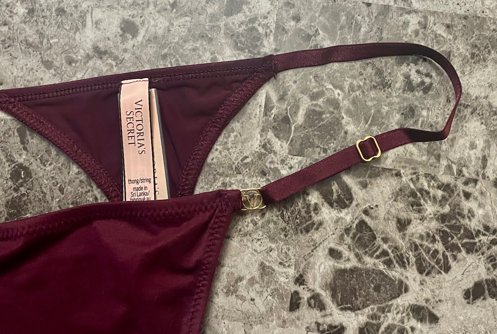 NWT VICTORIA’S SECRET MAROON SOFT SMOOTH GOLD ADJUSTABLE STRAPS THONG PANTIES