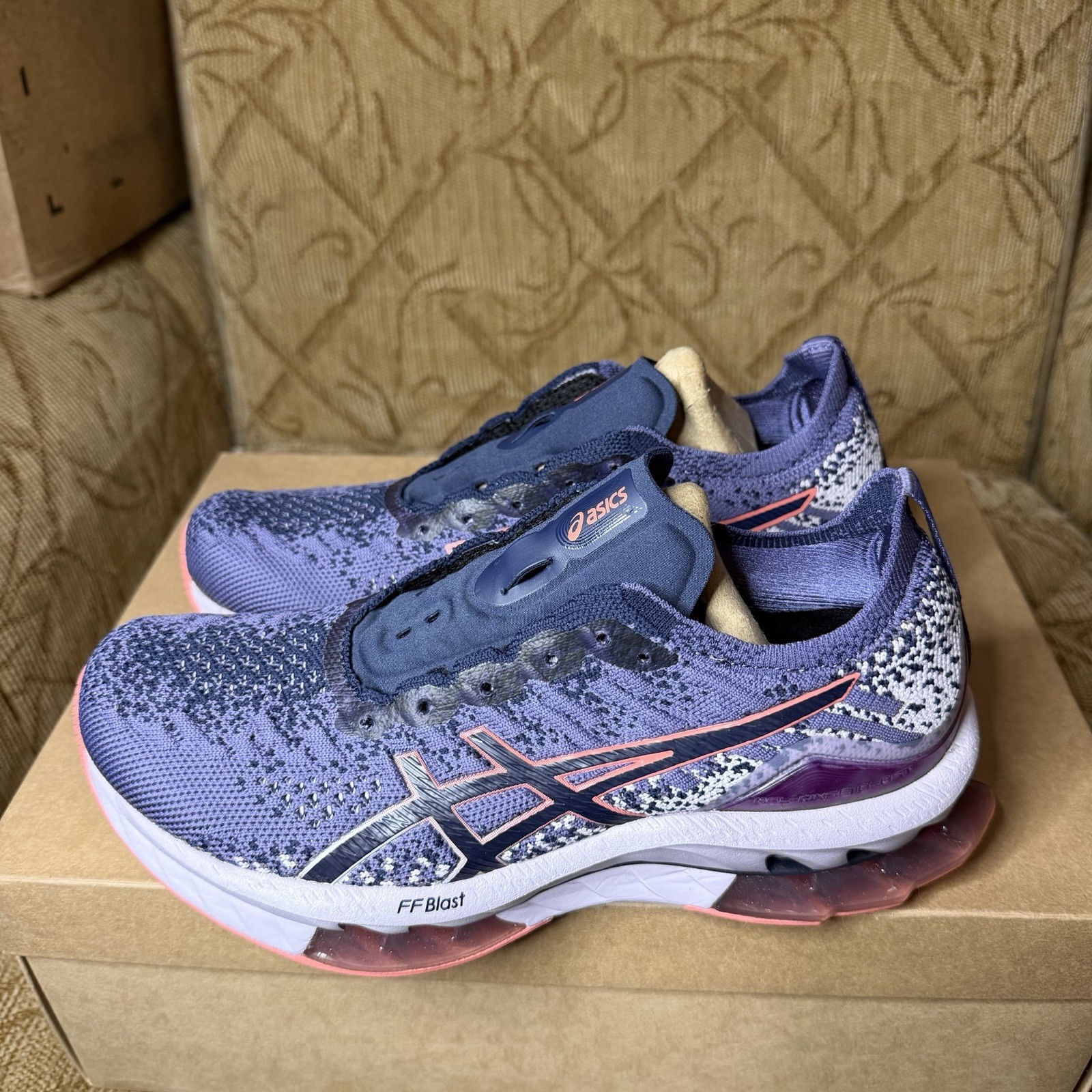 ASICS Gel-Kinsei Blast, Women’s Size 7.5, Eusty Purple Papaya 1012B068-501