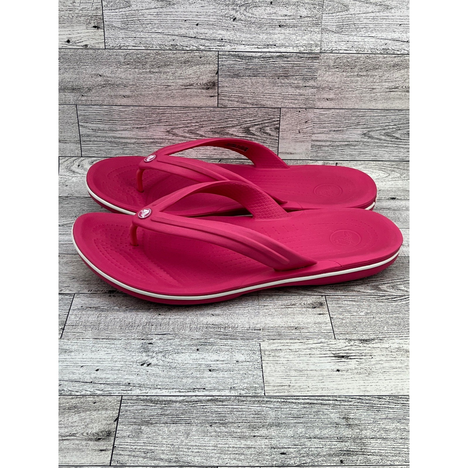 Crocs Kadee II Flip Flops Women’s Pink Size 7/8 Comfortable Beach Sandals