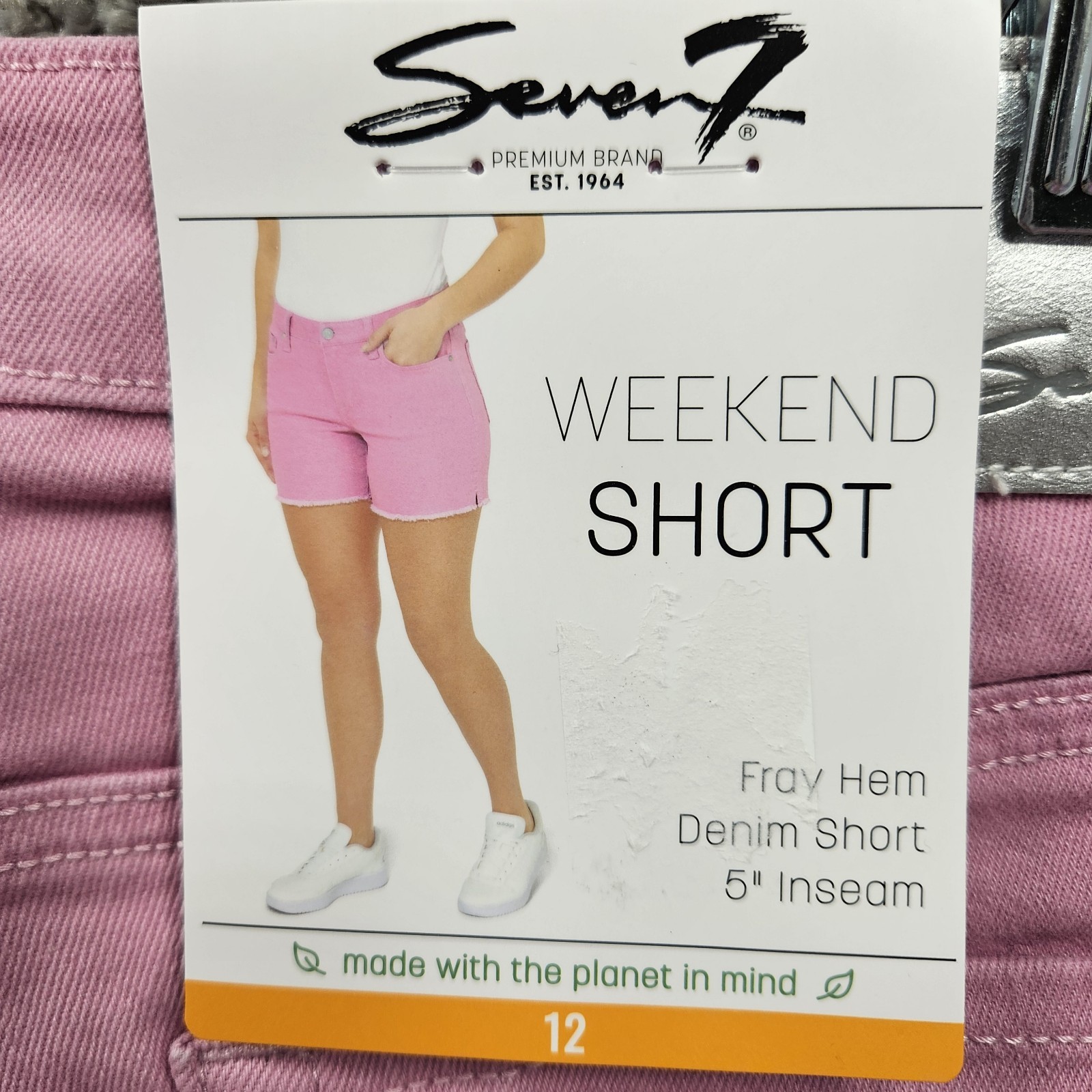Seven7 Shorts Women’s Size 12 Fray Hem High Rise Denim Pastel Lavendar Zip