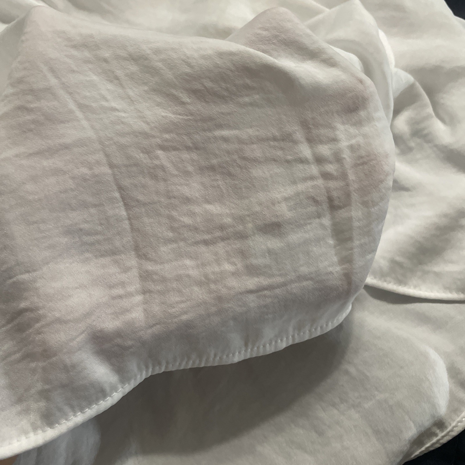 Simply Vera Sleeveless Semi-Sheer White Blouse with Ruched Neckline Sz L