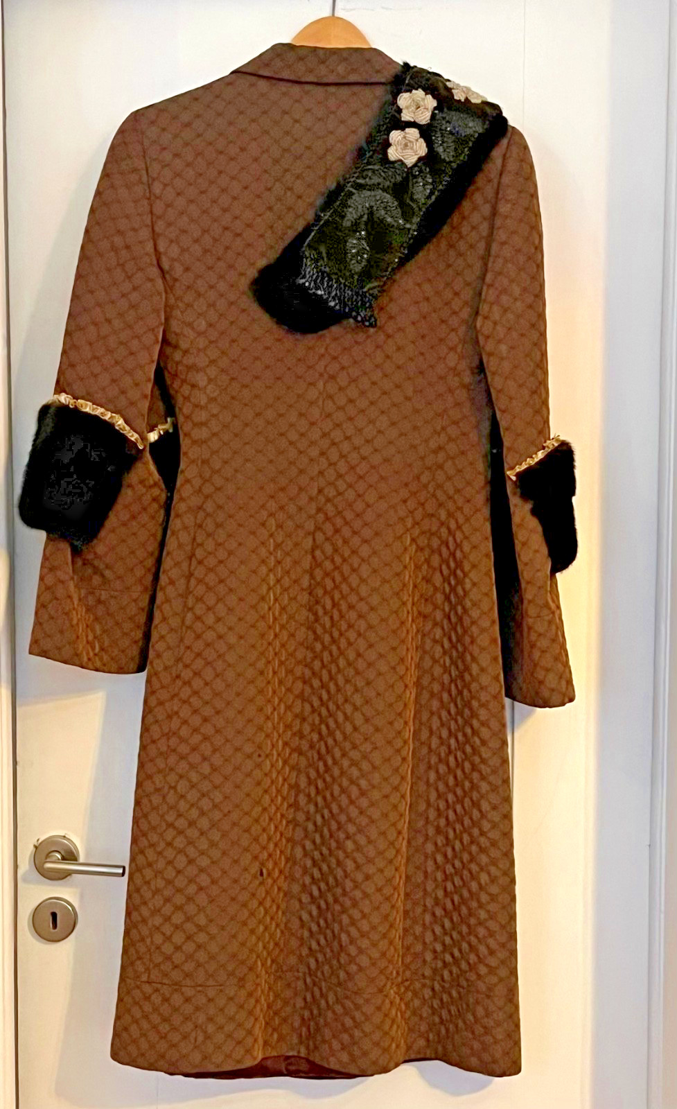 Giorgio Armani Long Coat Women’s 42 Customized with Vintage Mink Made in Italy