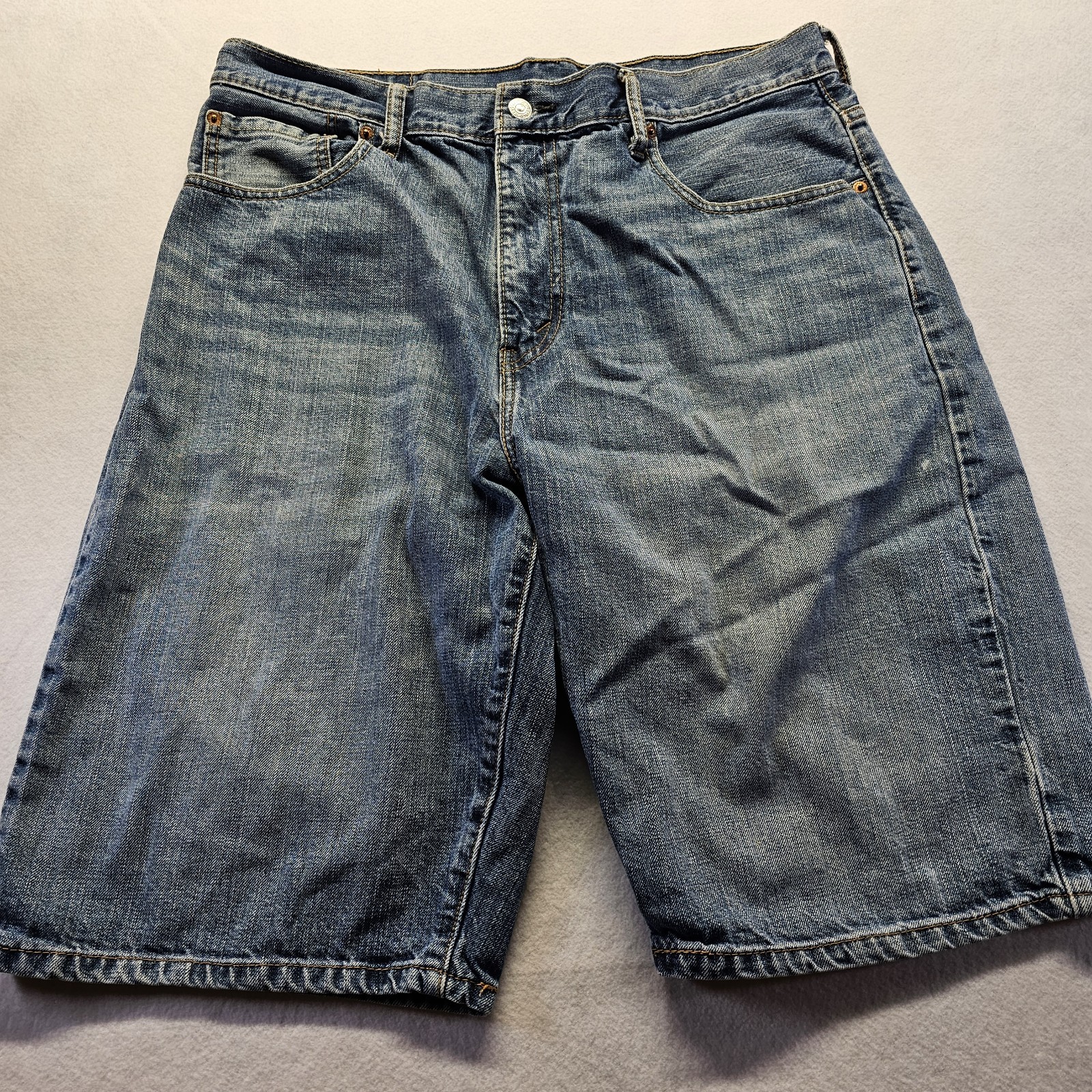 Levi’s 569 Jean Shorts Medium Wash 34 Baggy Long Inseam 11 Inches 2012
