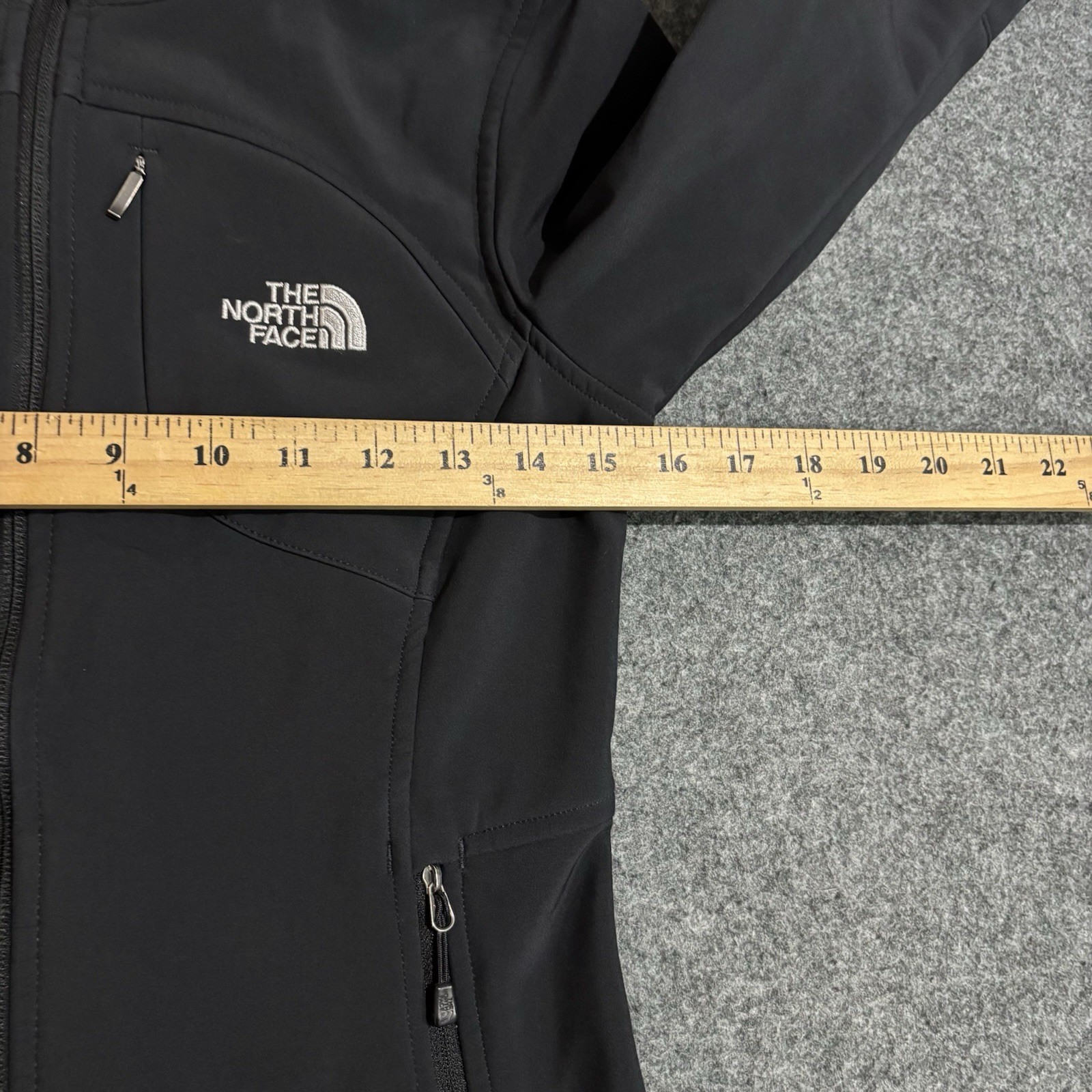 The North Face Apex Softshell Jacket Women’s XS Full Zip Black
