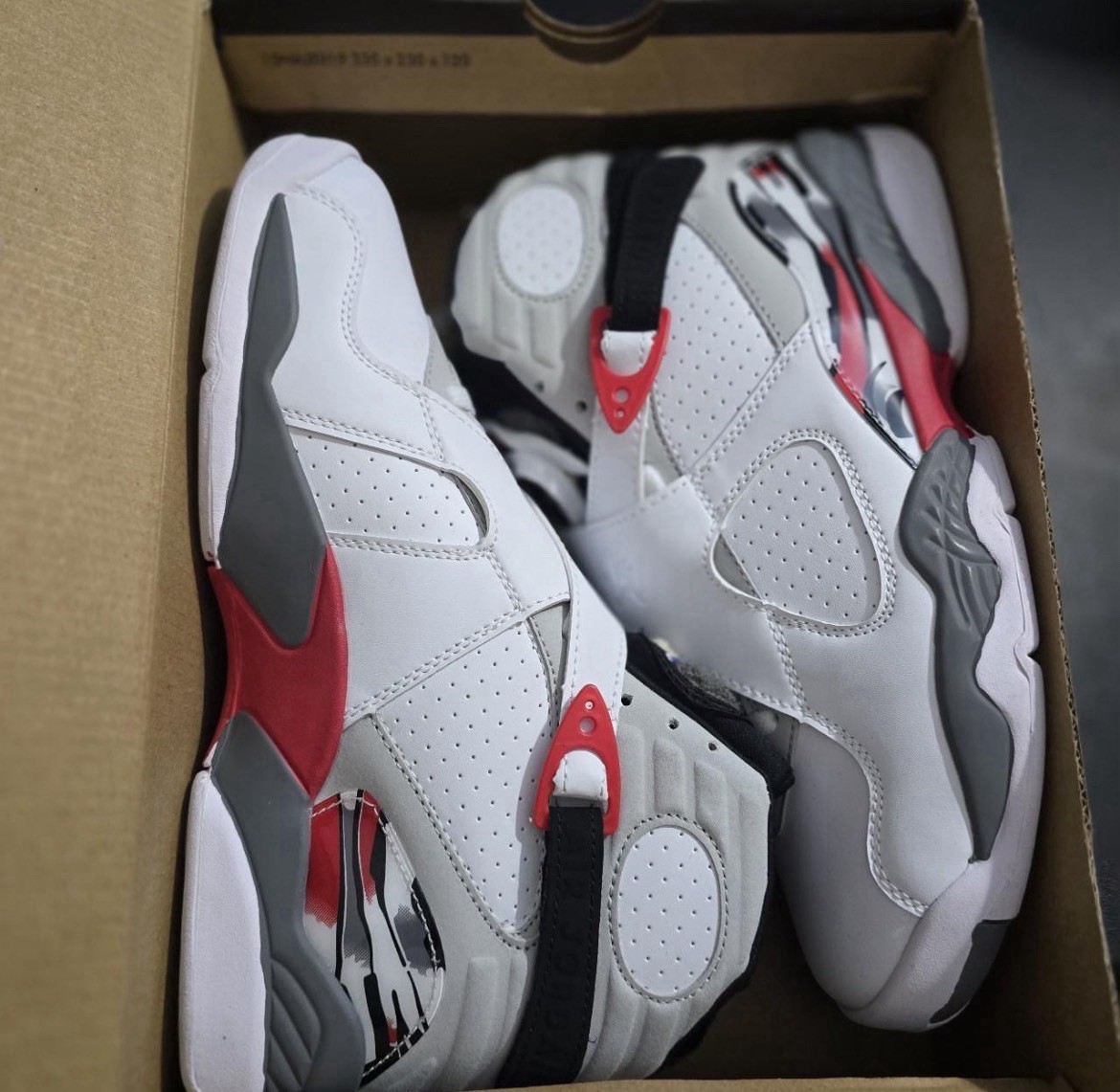 Jordan Air Jordan 8 Retro bugs bunny