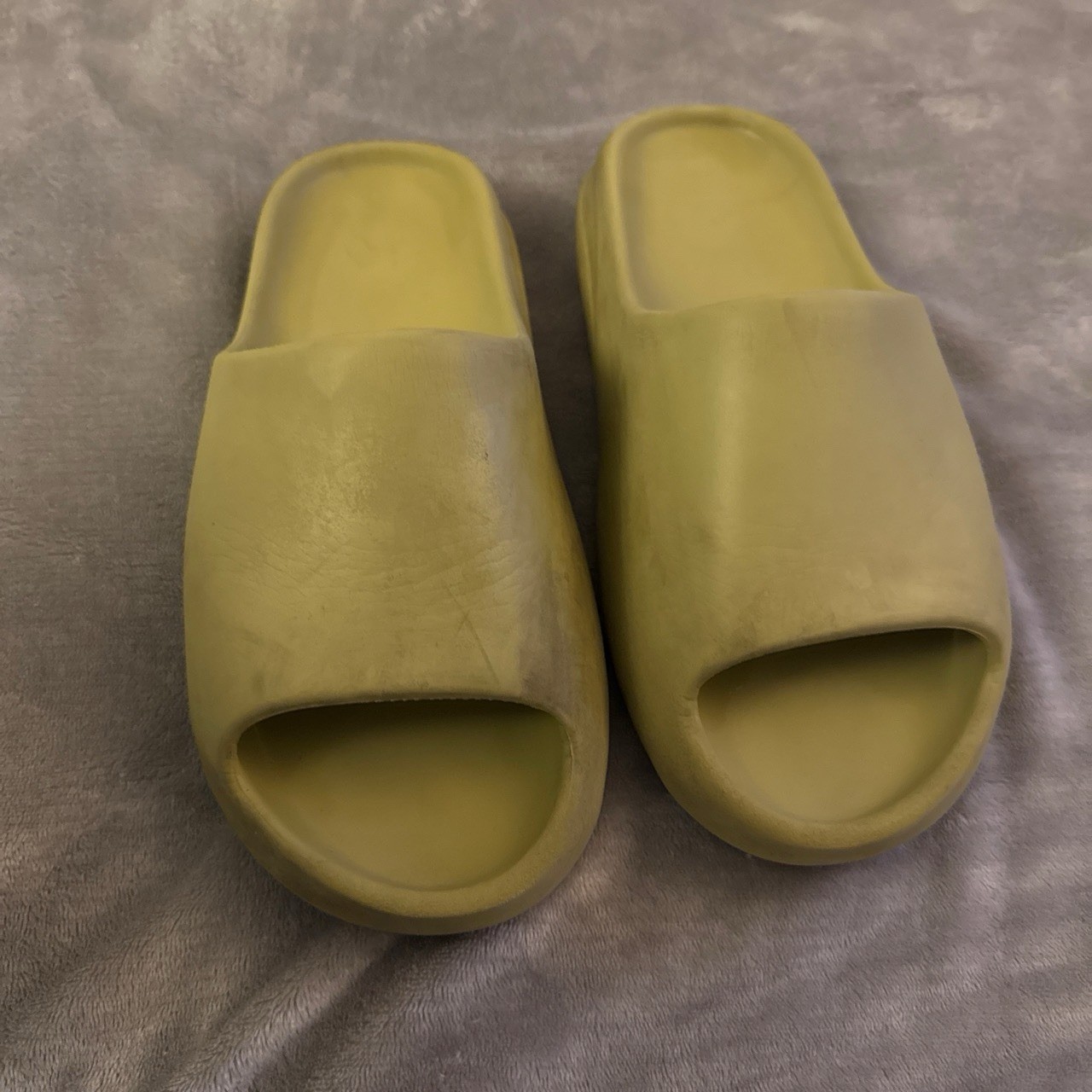 Yeezy Slide Men’s US 10