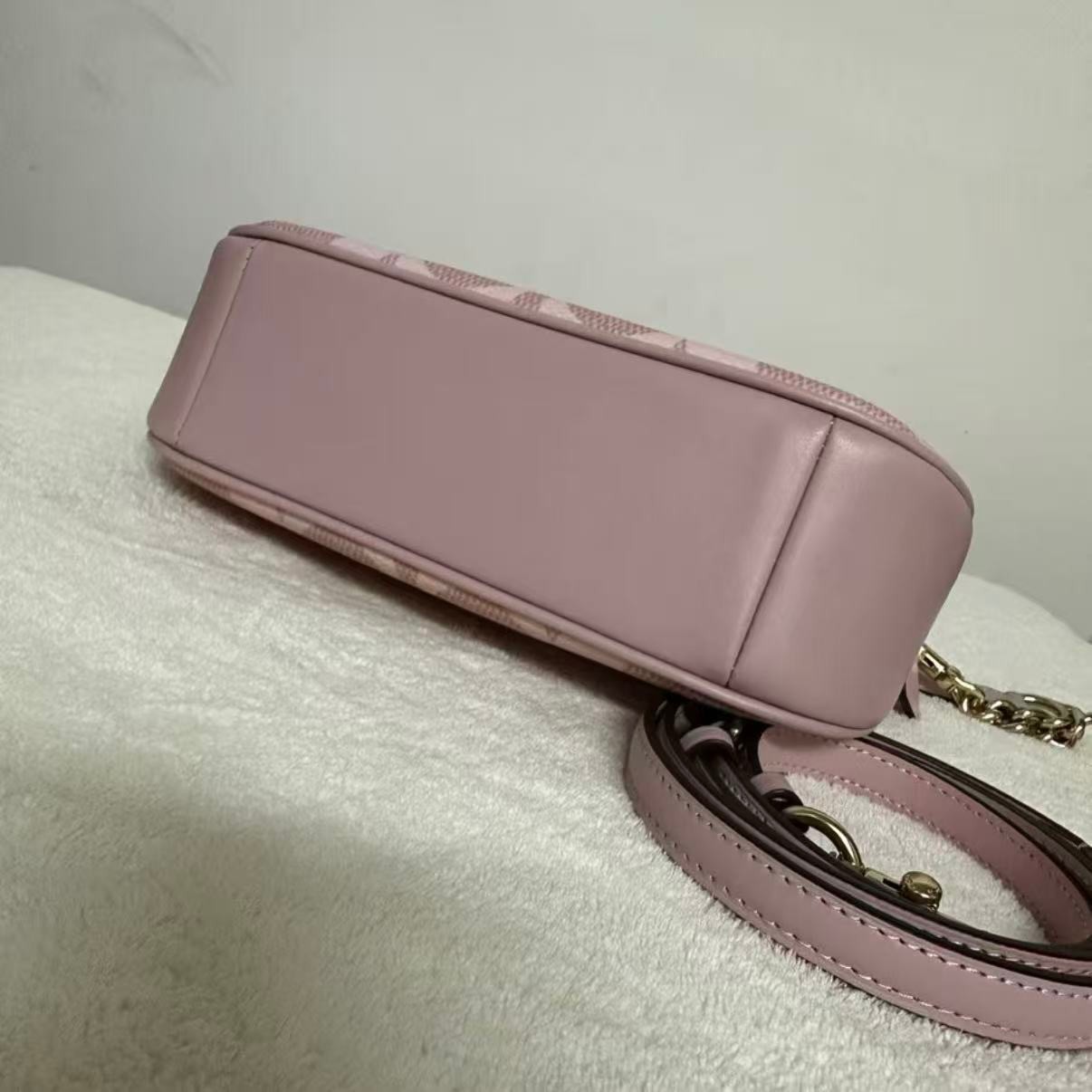 CAL51 COACH Teri Shoulder Bag In signature canvas/Gold/Powder Pink NWT